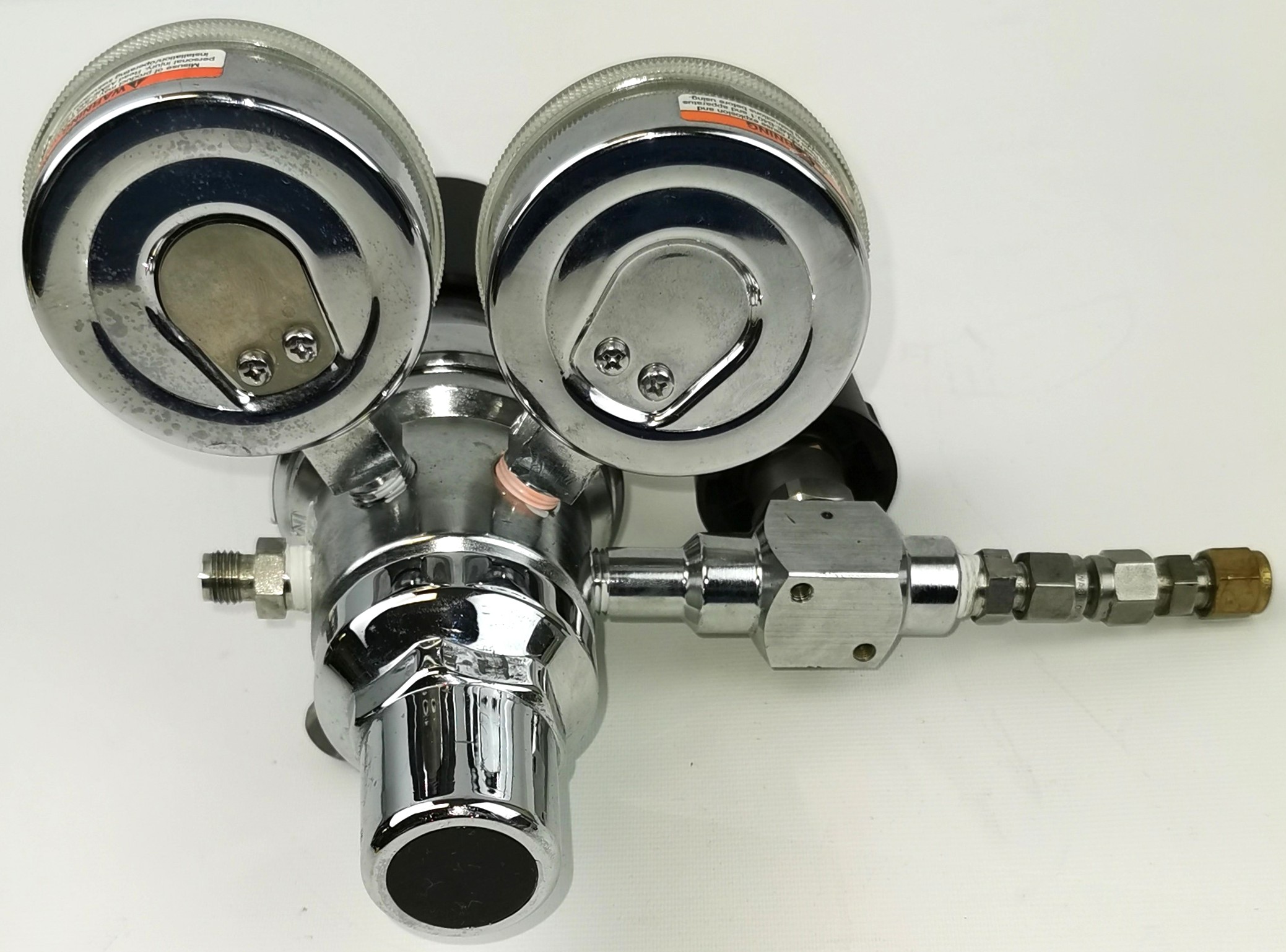 Used Liquid Air 2122381-350 Stainless-Steel Air Regulator (CGA 350)