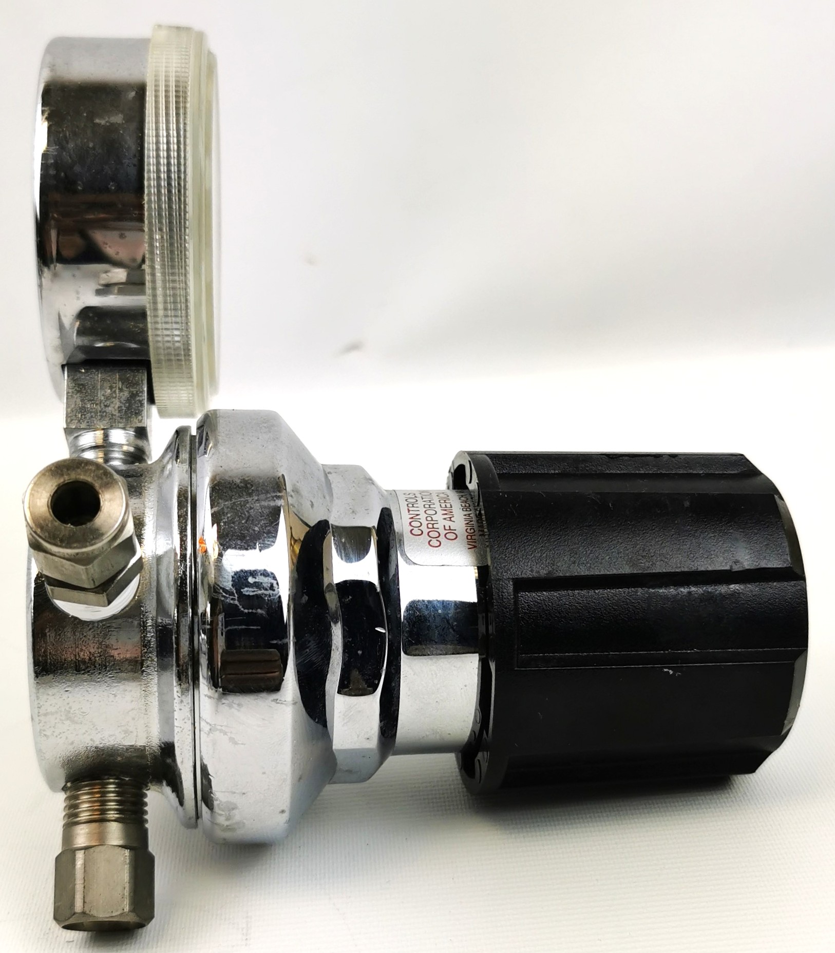 Used Liquid Air 2053022-TF4 Stainless-Steel Pressure-Reducing Regulator