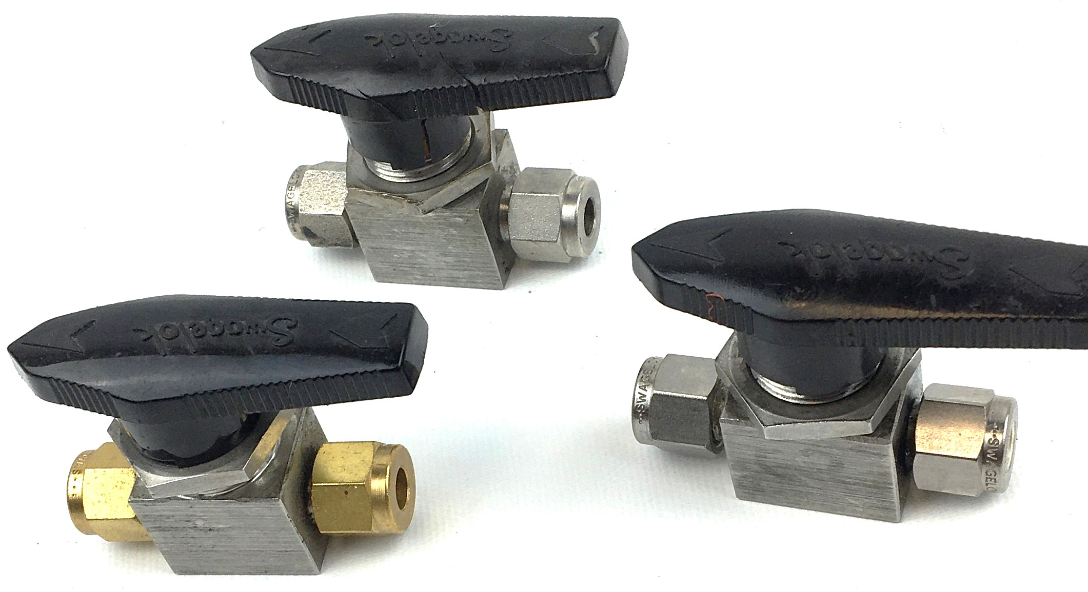 Used Swagelok Whitey SS-43S4 Straight 2-Way Ball Valve (1/4" Fitting)