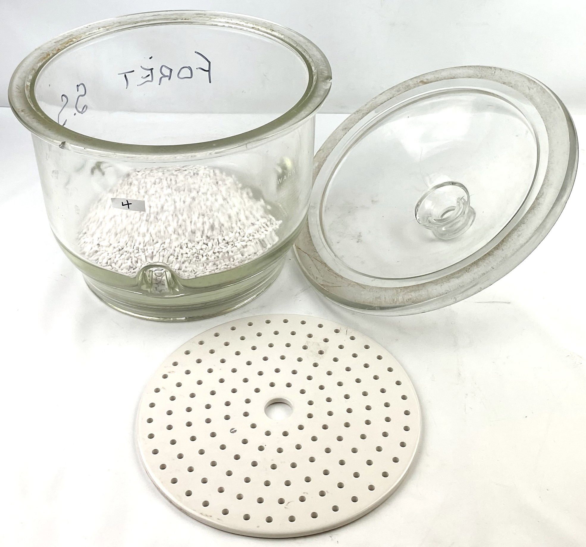 Used Corning PYREX 3081-250 (or Similar) Glass Desiccator with Support Plate (10.5L)