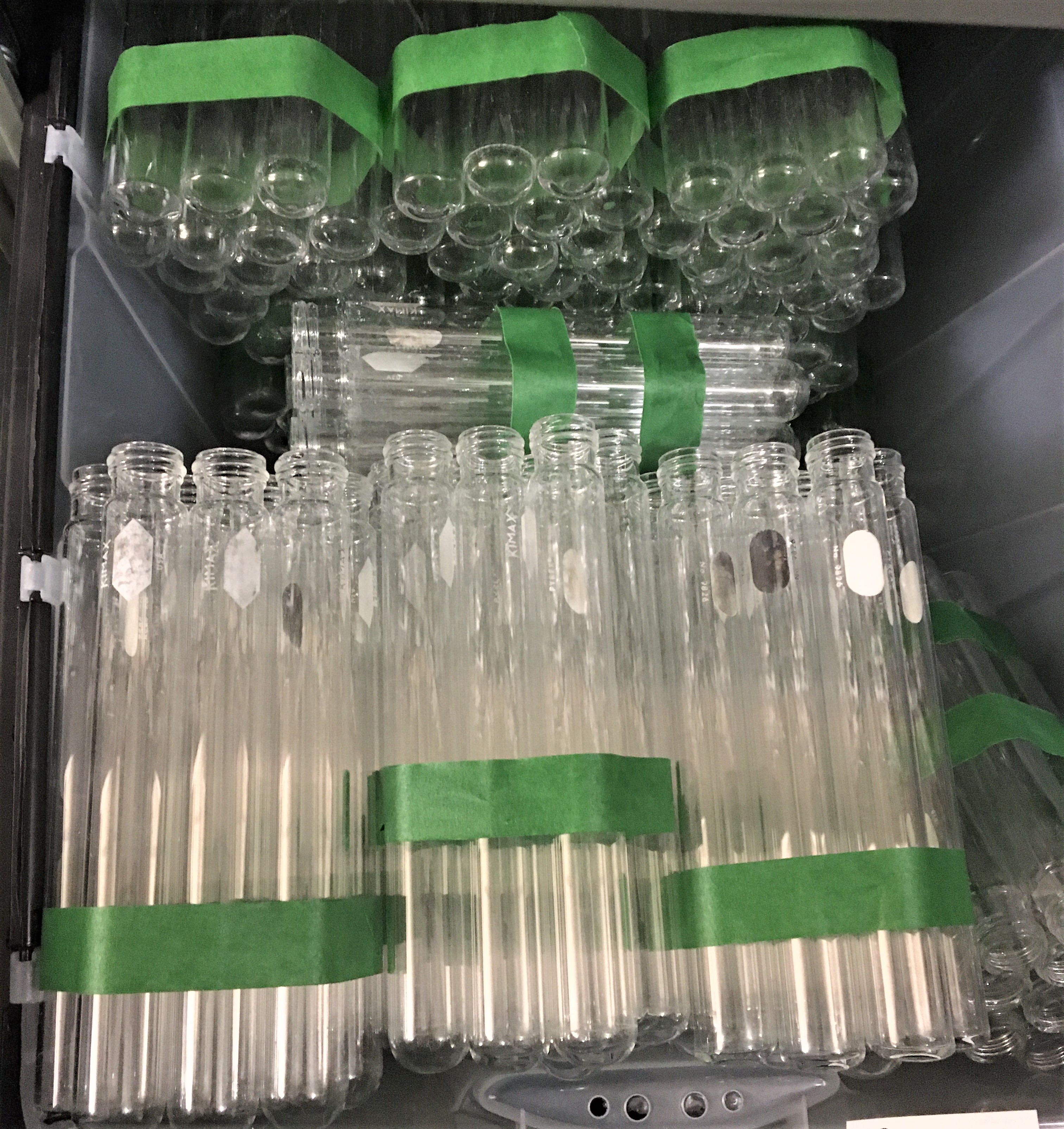 Used Corning PYREX 9826-25X/Kimble KIMAX 45066A-25200 Tube with Cap - 25mm x 200mm 