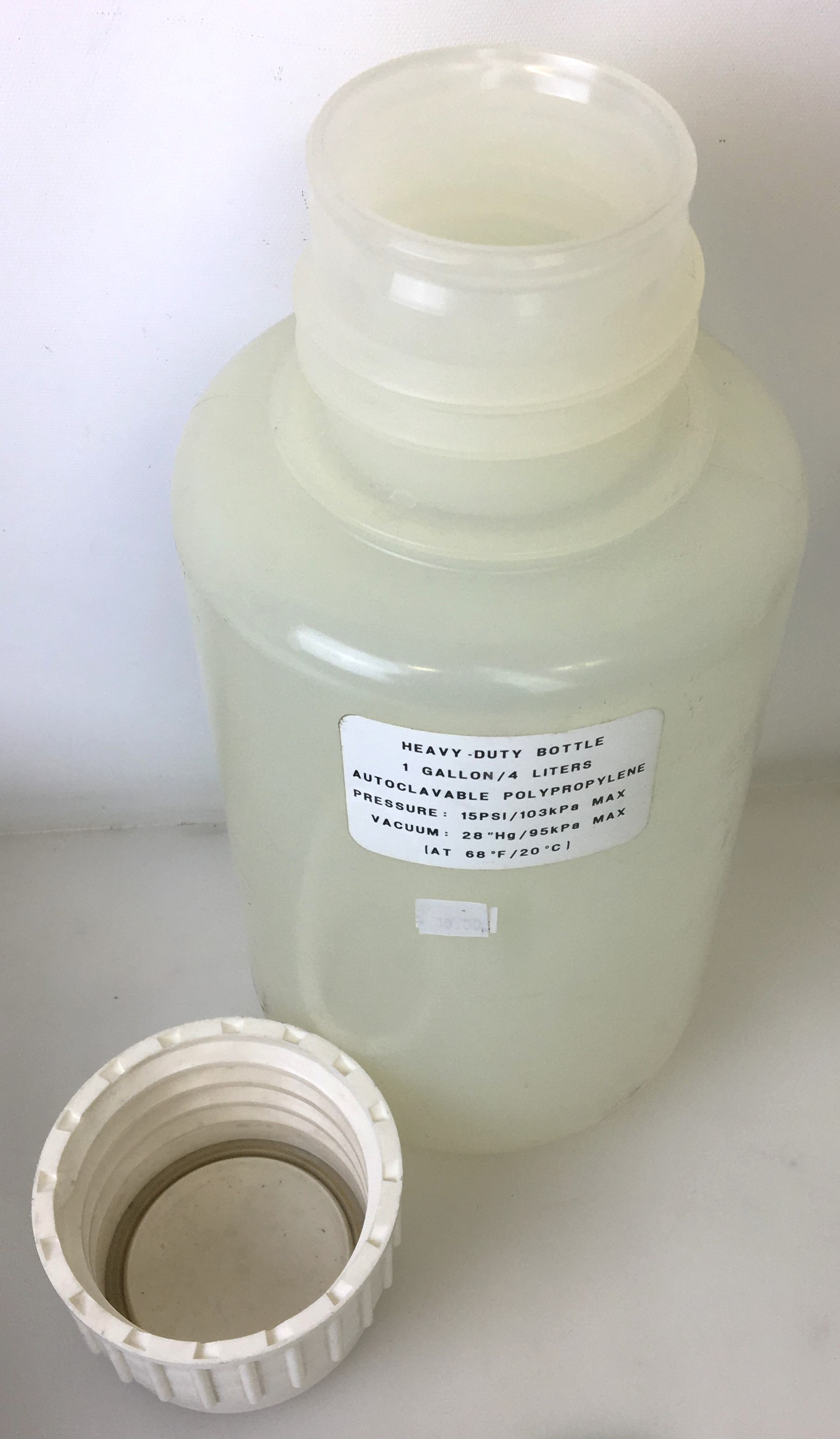 Used Nalgene 2125-4000 Heavy-Duty HDPE Bottle with Closure (4000mL)