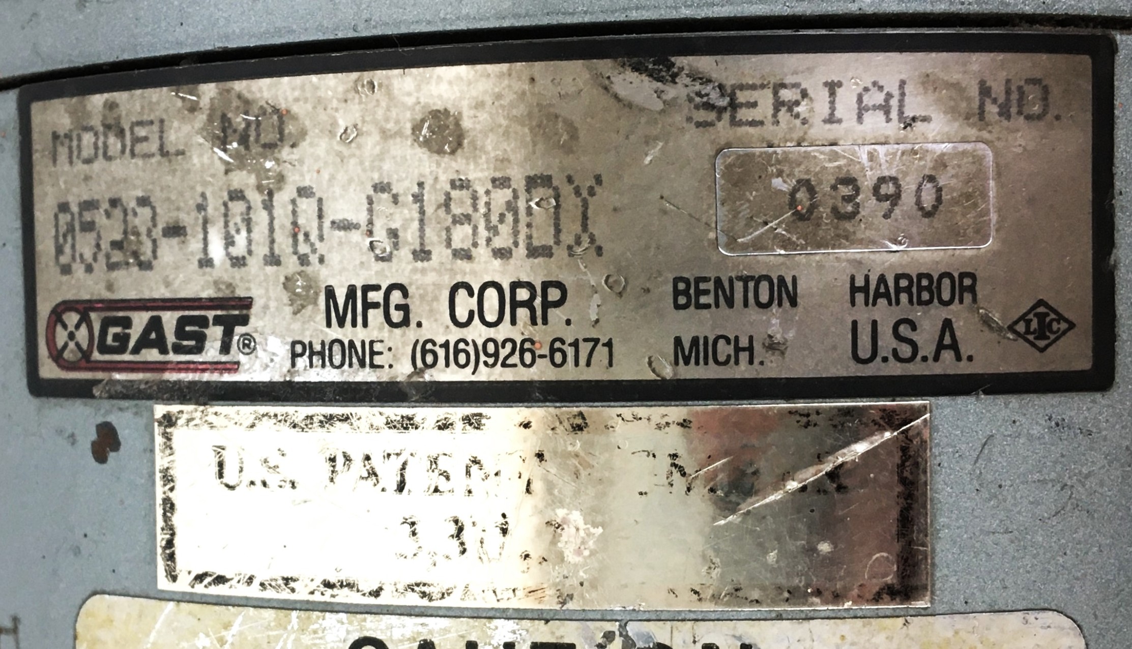 Used Gast 0523-101Q-G180DX Vacuum Pump with Filter (4.5cfm)