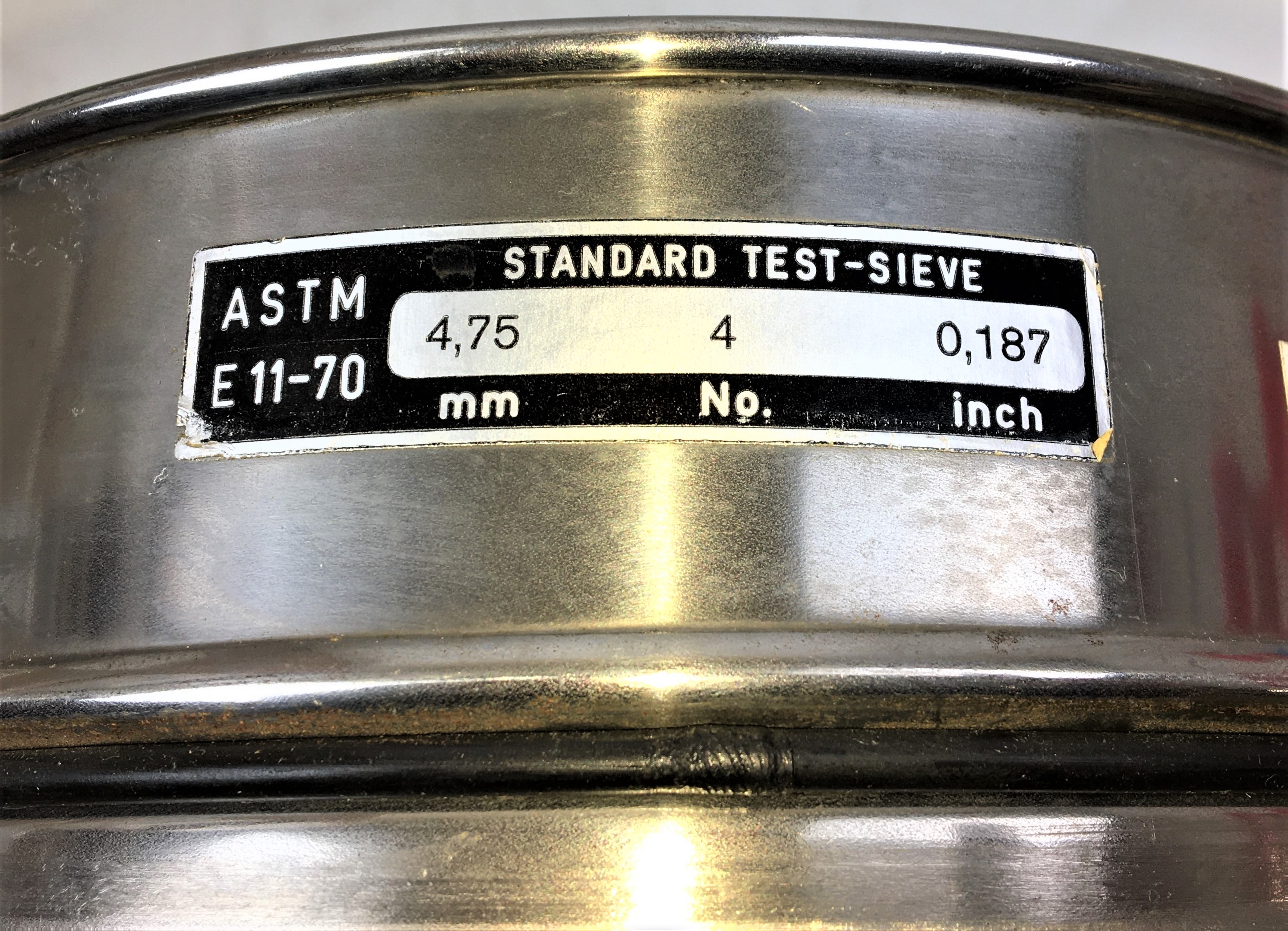 Used ASTM E11-70 Standard #4 Stainless Steel 8" Sieve - 4.75mm