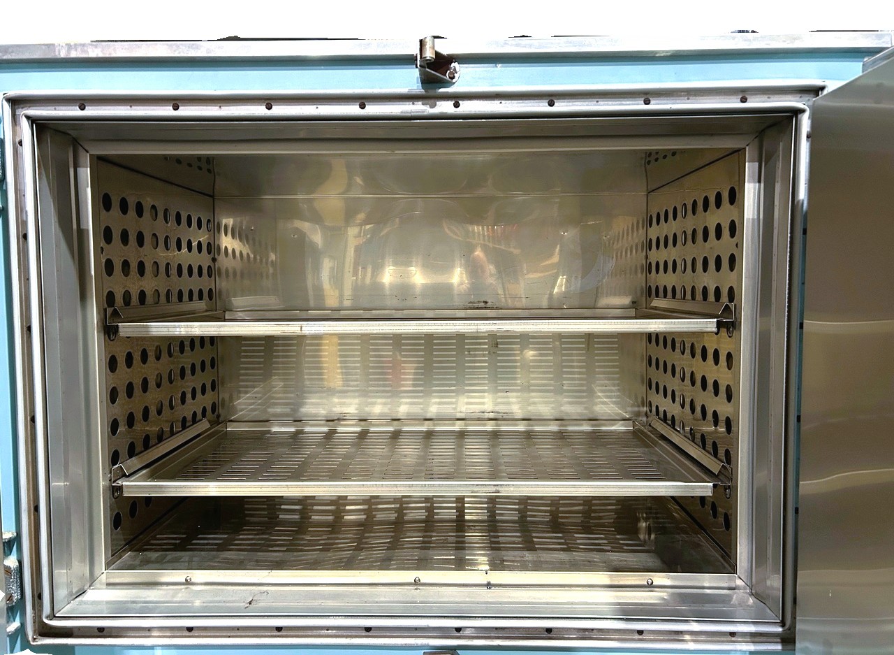 Used Blue-M POM-136C-1 Forced-Air Oven (11 Cu-Ft)