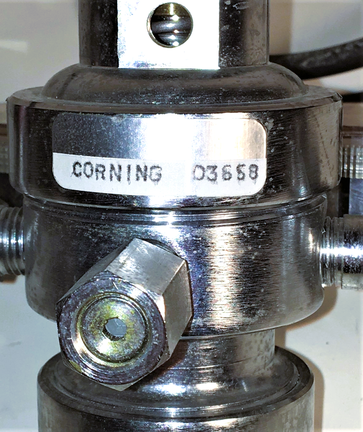 Used Corning 477422 Dual Stage Pressure Regulator
