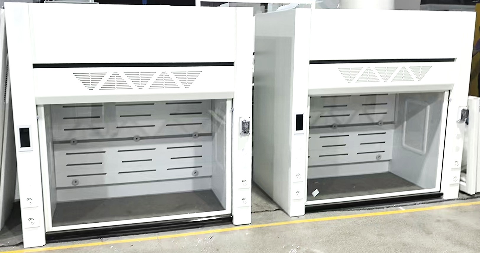 New Winband 4-Ft Fume Hood with Built-In Blower