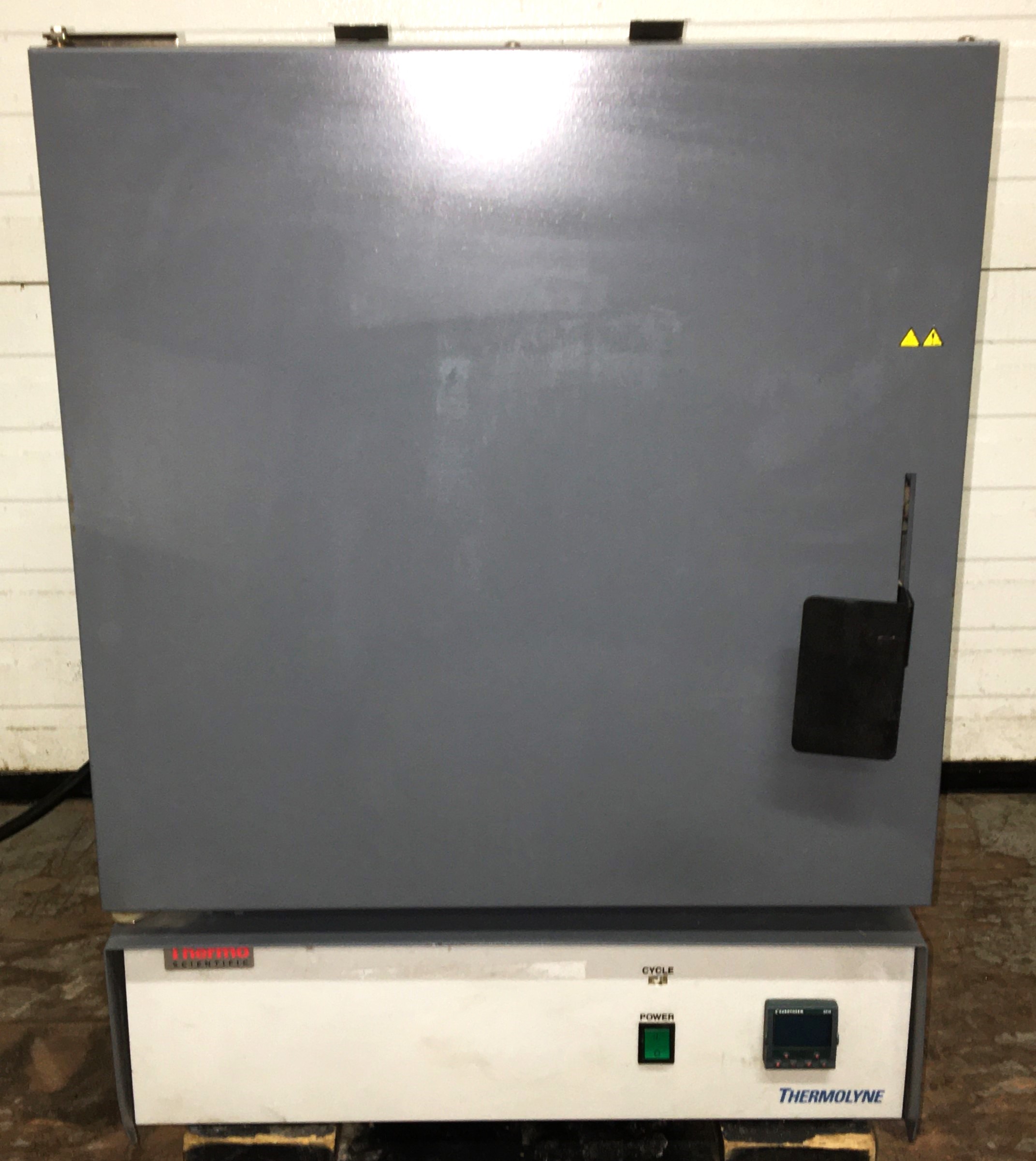 Used Thermolyne F30438CM Muffle Furnace (1.6 Cu-Ft)