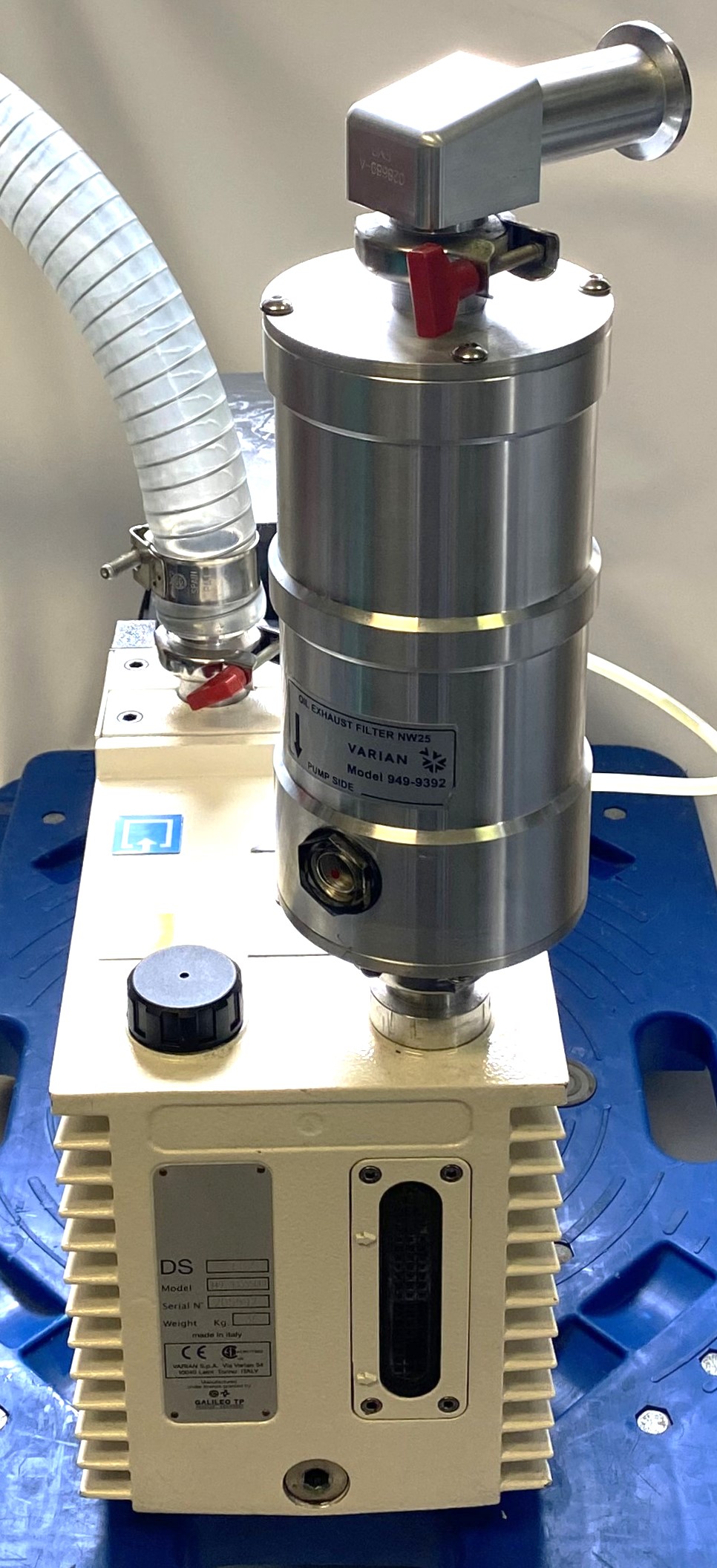 Used Varian (Agilent) DS 602 Rotary Vacuum Pump with Varian Oil Filter (17.6cfm)