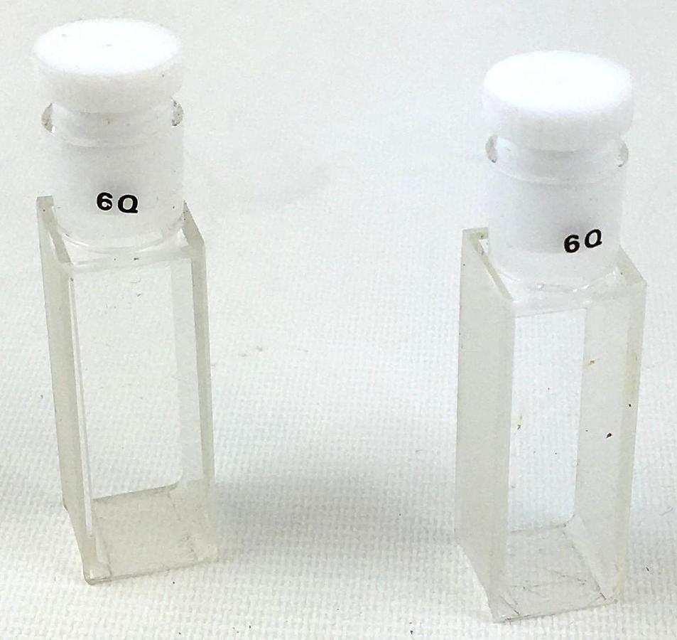 Used MRS Scientific 6Q Quartz Cuvette with Stopper - 3.5mL (Set of 2)