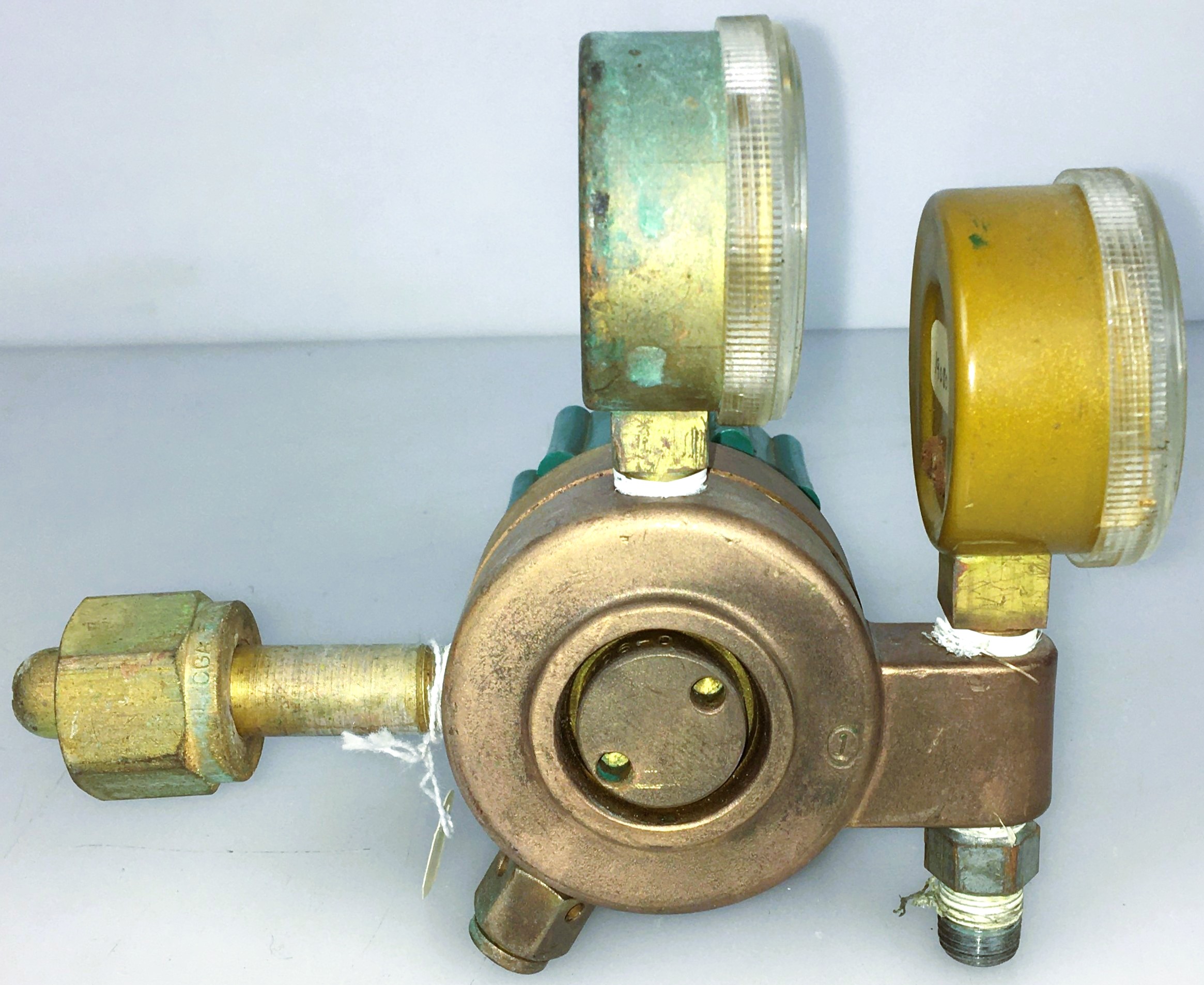 Used Liquid Air 104HDF-O2-158 Brass Oxygen Regulator (CGA 540)