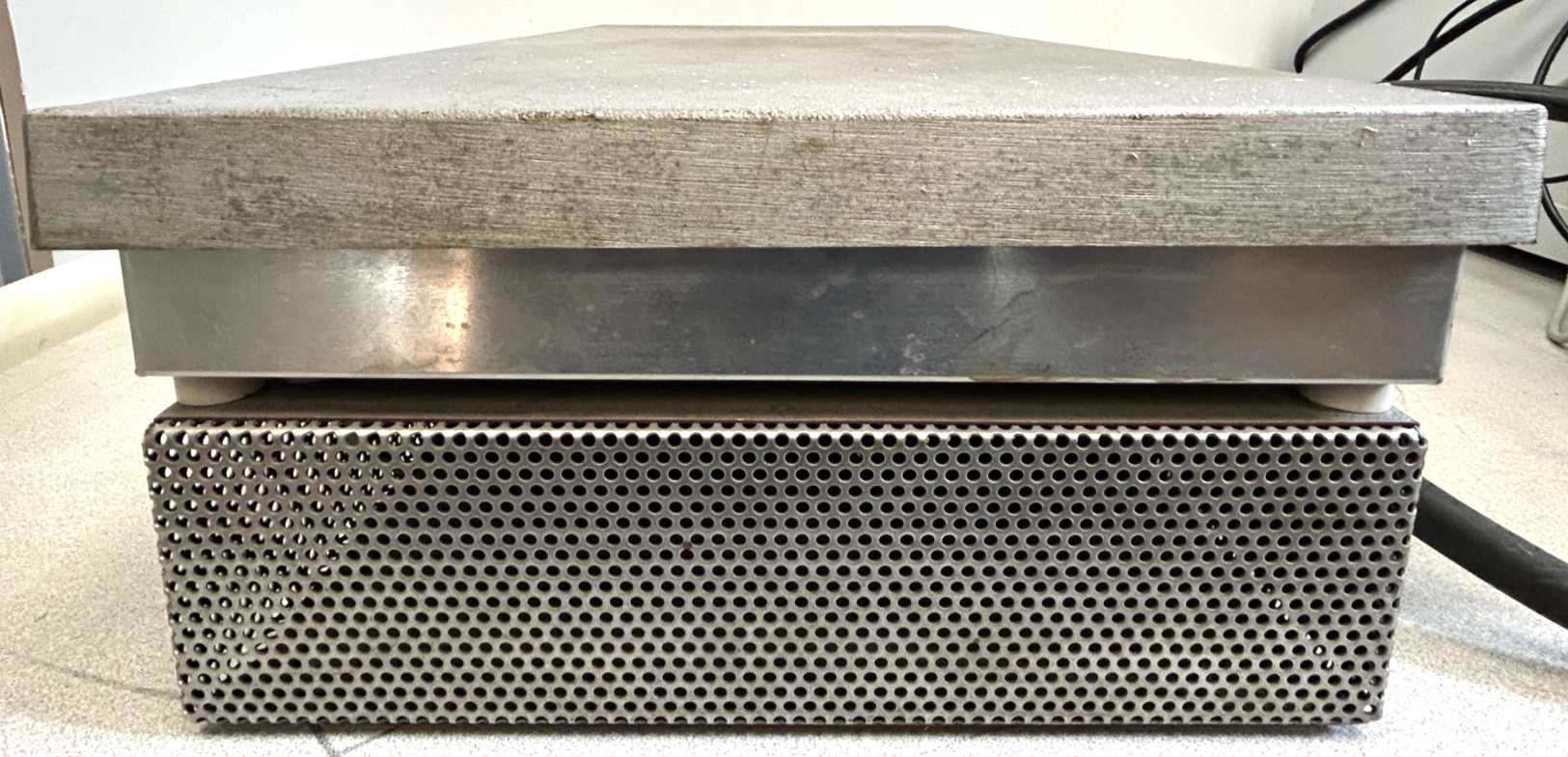 Used Thermolyne Type 2200 (HP-A2245M) Aluminum Top Hot Plate (24" x 12" Plate)