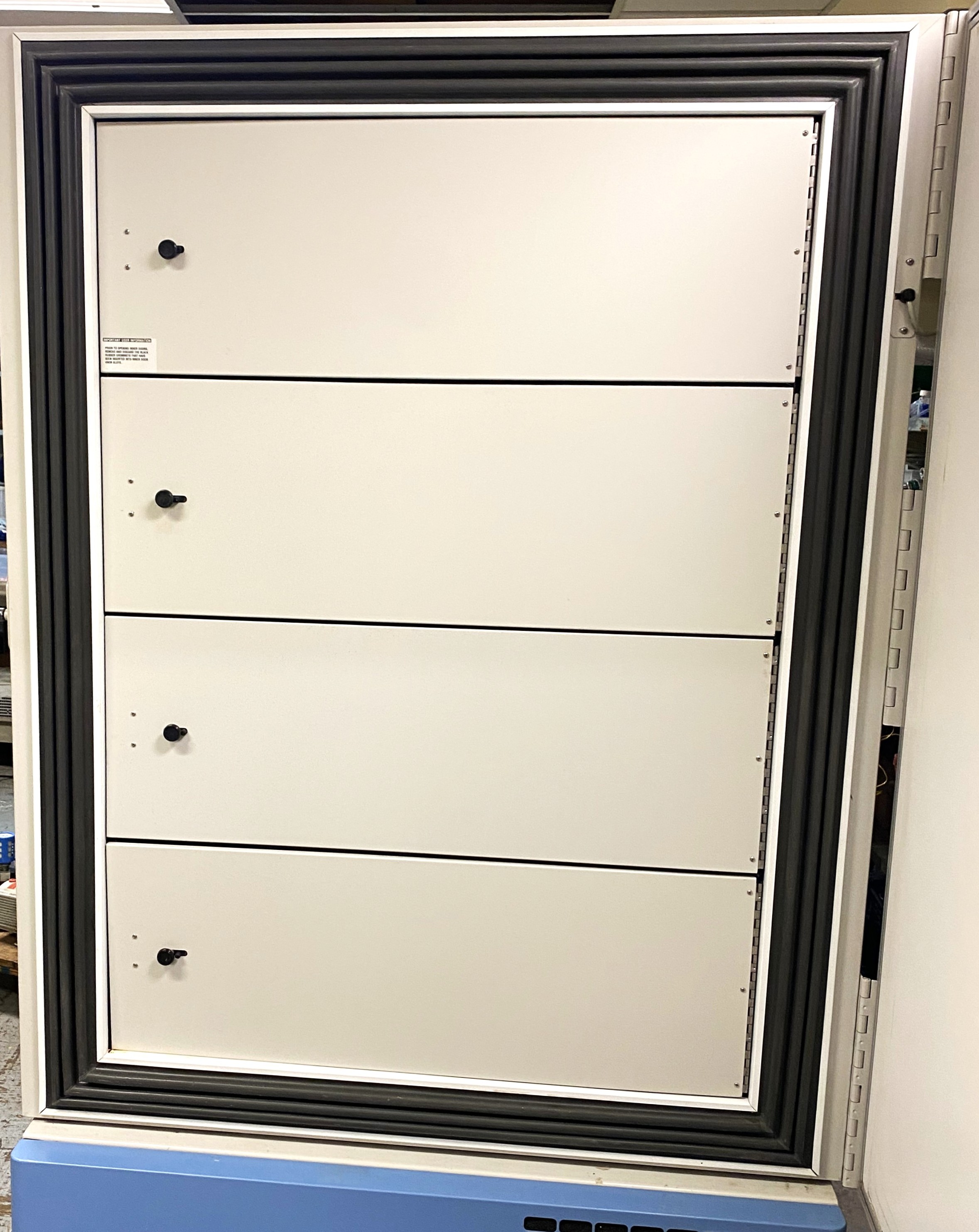 Used Thermo Fisher 907 Ultra-Low Freezer (28 Cu-Ft)