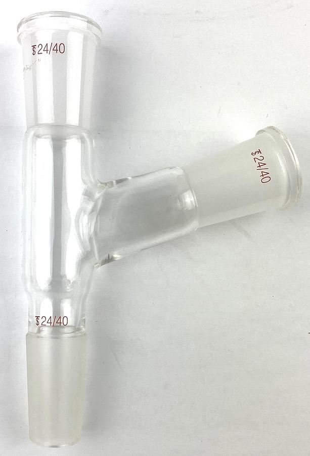 Used Corning PYREX 9020-24 (and Equivalent) 3-Way 120° Connecting Adapter