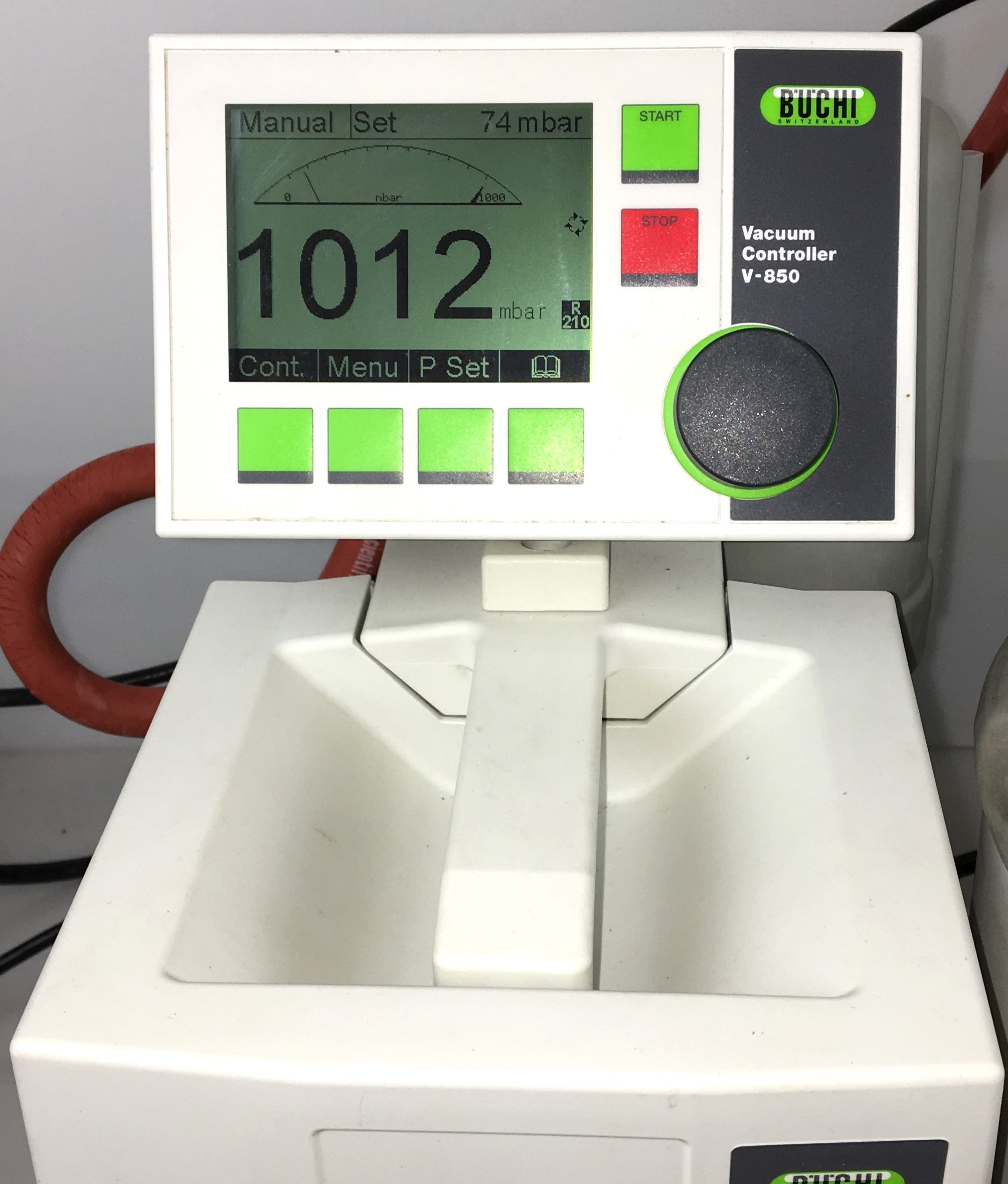 Used Buchi V-700 Vacuum Pump with V-850 Controller