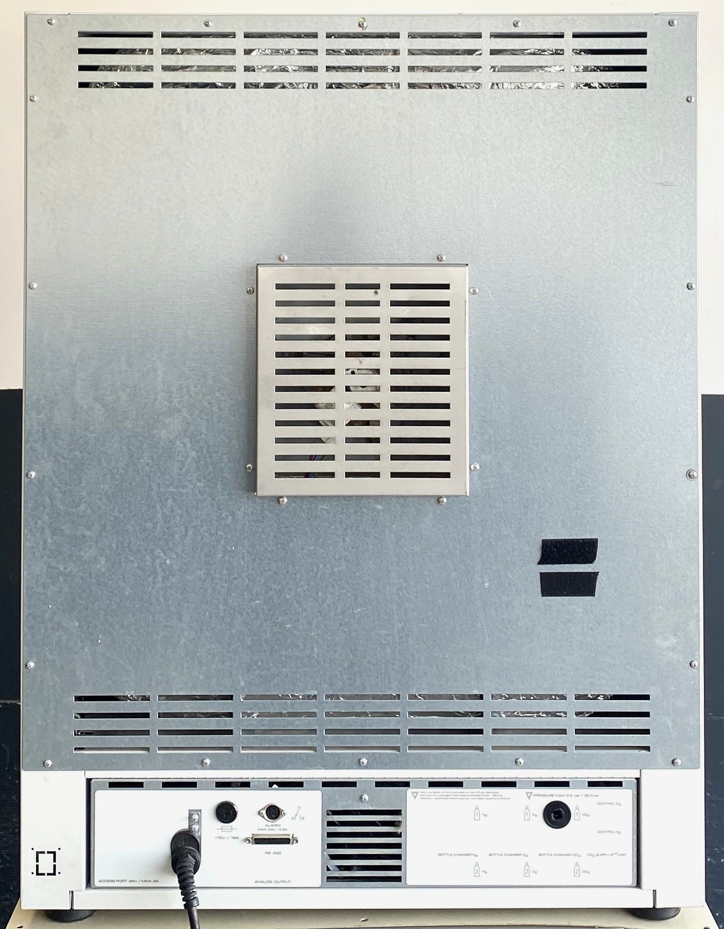 Used Binder CB150-UL CO2 Incubator (5.4 Cu-Ft)