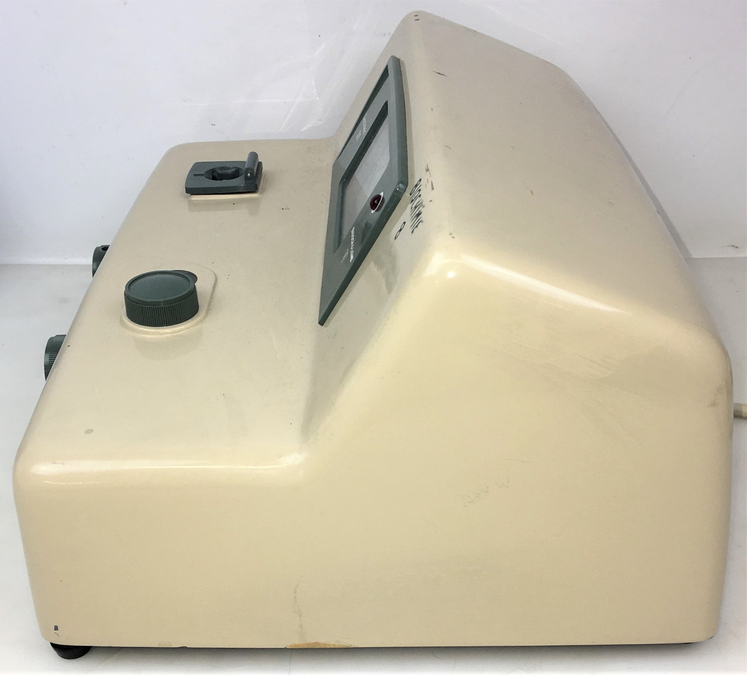 Used Bausch & Lomb Spectronic 20 (33.29.61.64) Visible Spectrophotometer - 340 to 950nm