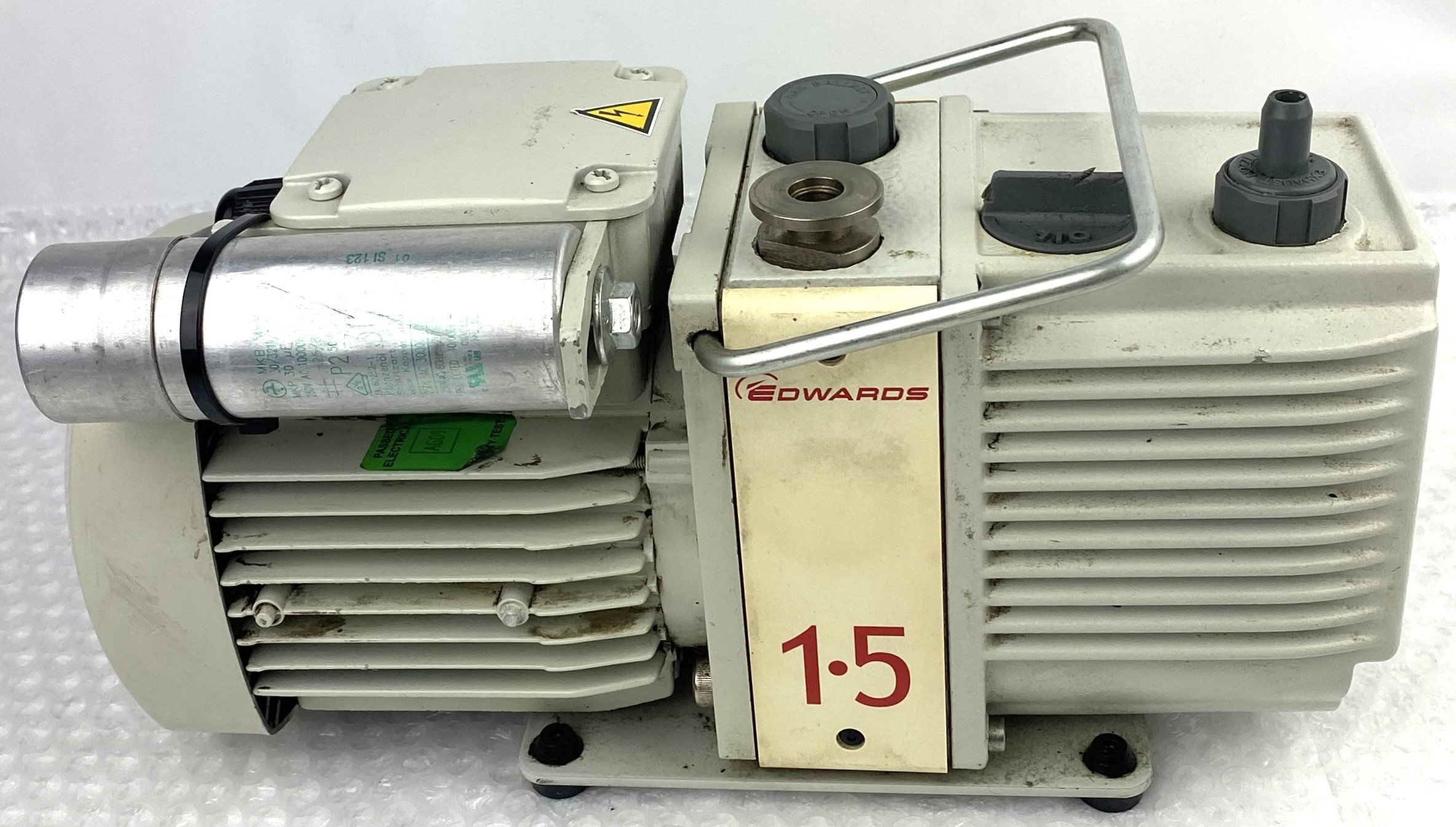 Used Edwards E2M1.5 (Agilent G1099-80023) Rotary Vacuum Pump (1.2cfm)