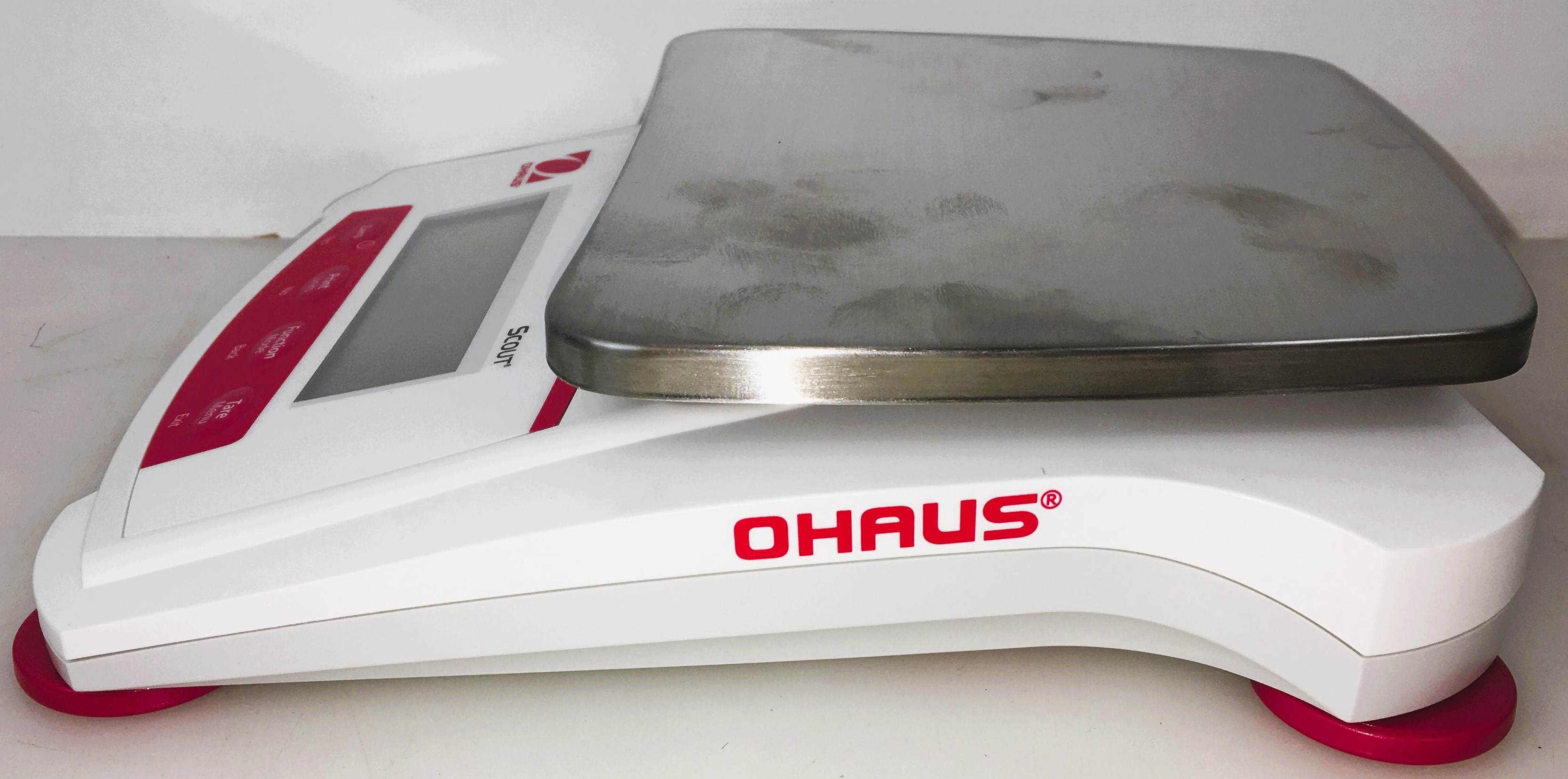 New Open Box Ohaus Scout SKX 2201 Portable Balance (2200g x 0.1g)