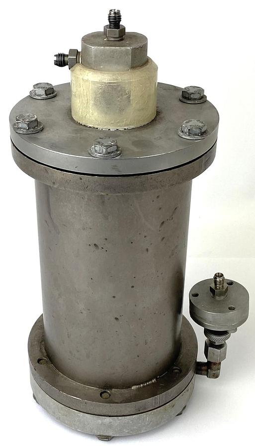 Used Autoclave Engineers Bolted Reactor Vessel