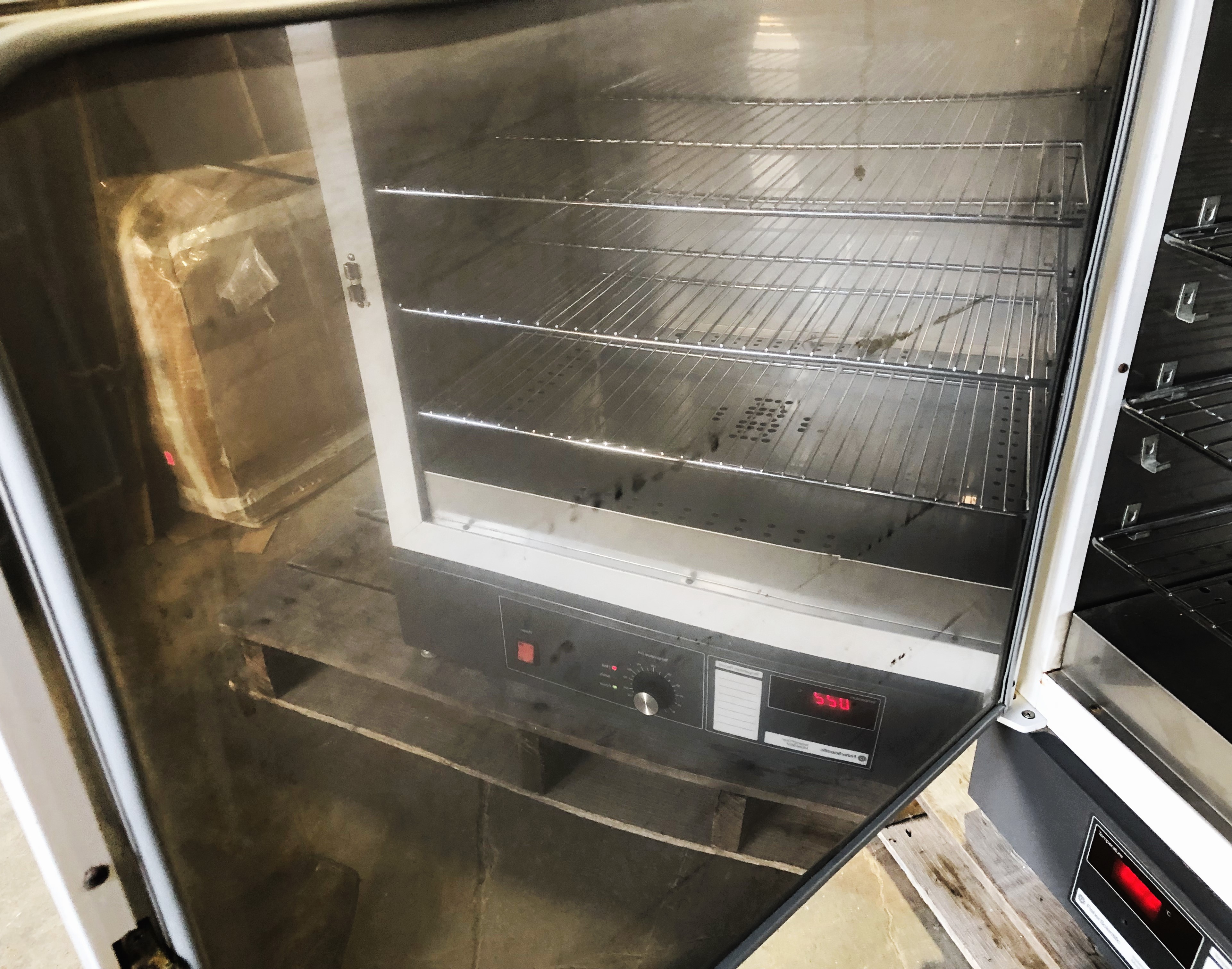 Used Fisher Isotemp 655F Forced-Air Oven (5 Cu-Ft)