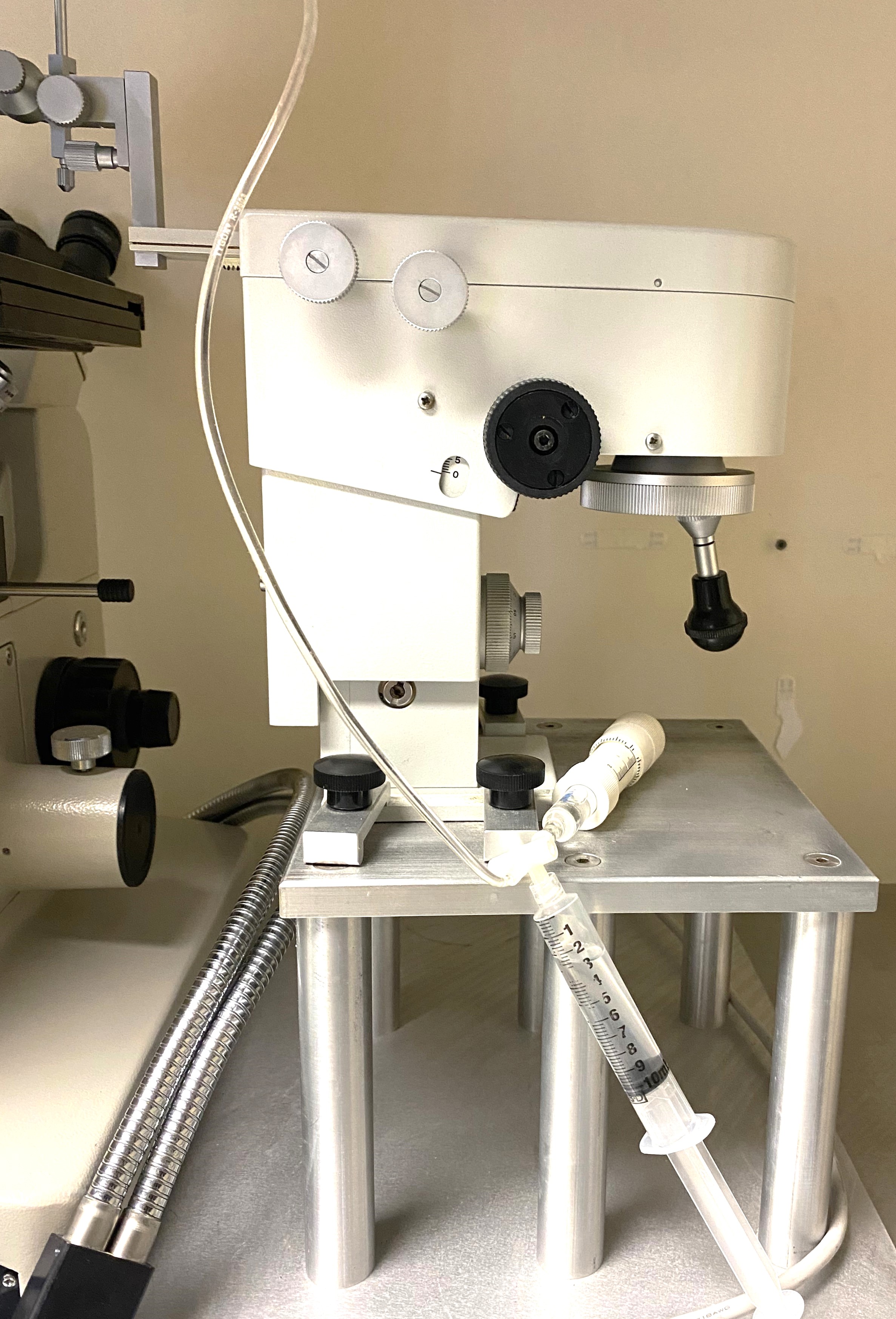 Used Nikon Diaphot TMD Inverted, Phase-Contrast Microscope with Micromanipulators