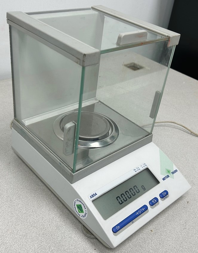 Used Mettler Toledo AB54 Analytical Balance (51g x 0.0001g)