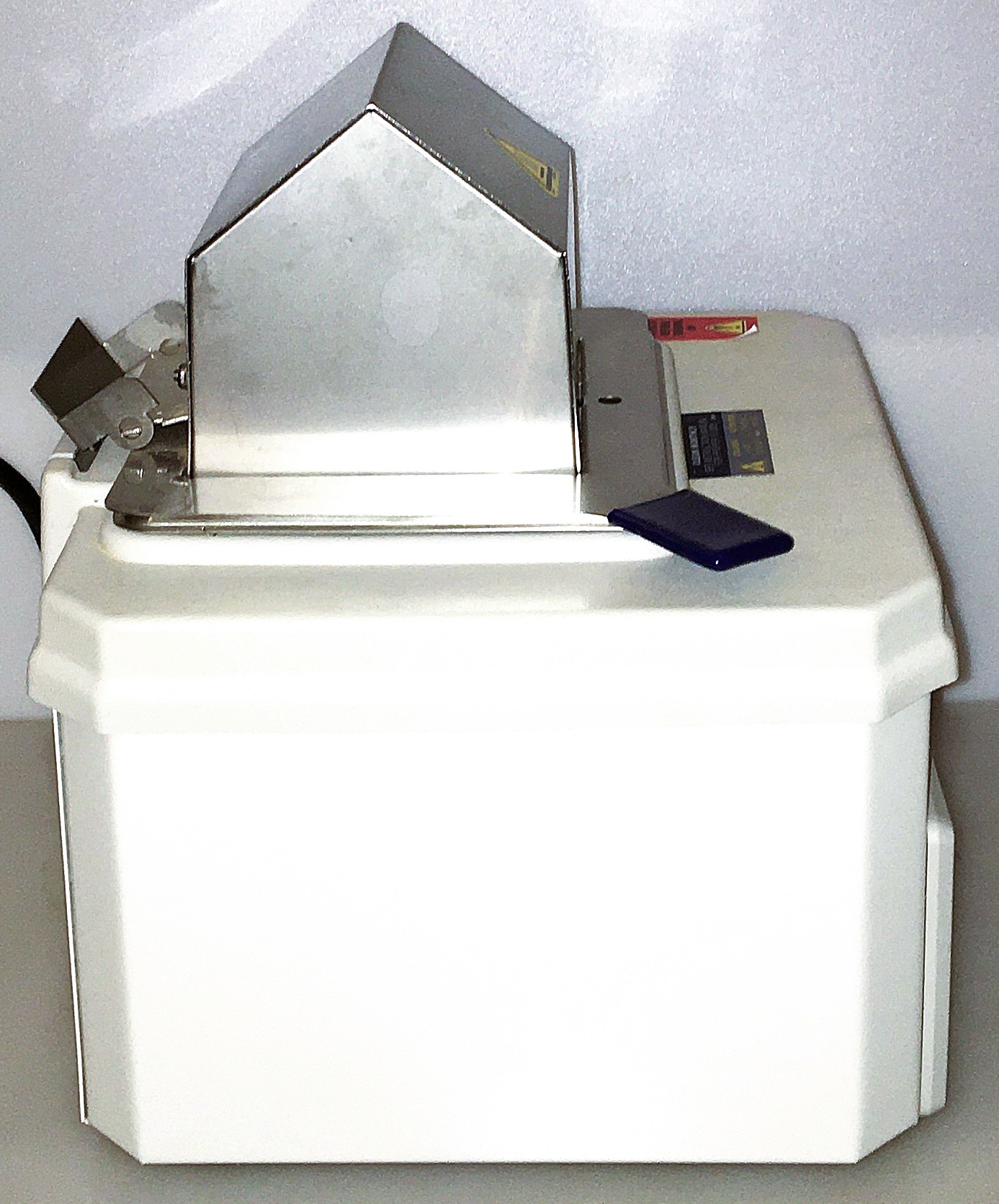 Used Fisher Isotemp 2306 Water Bath (2L)