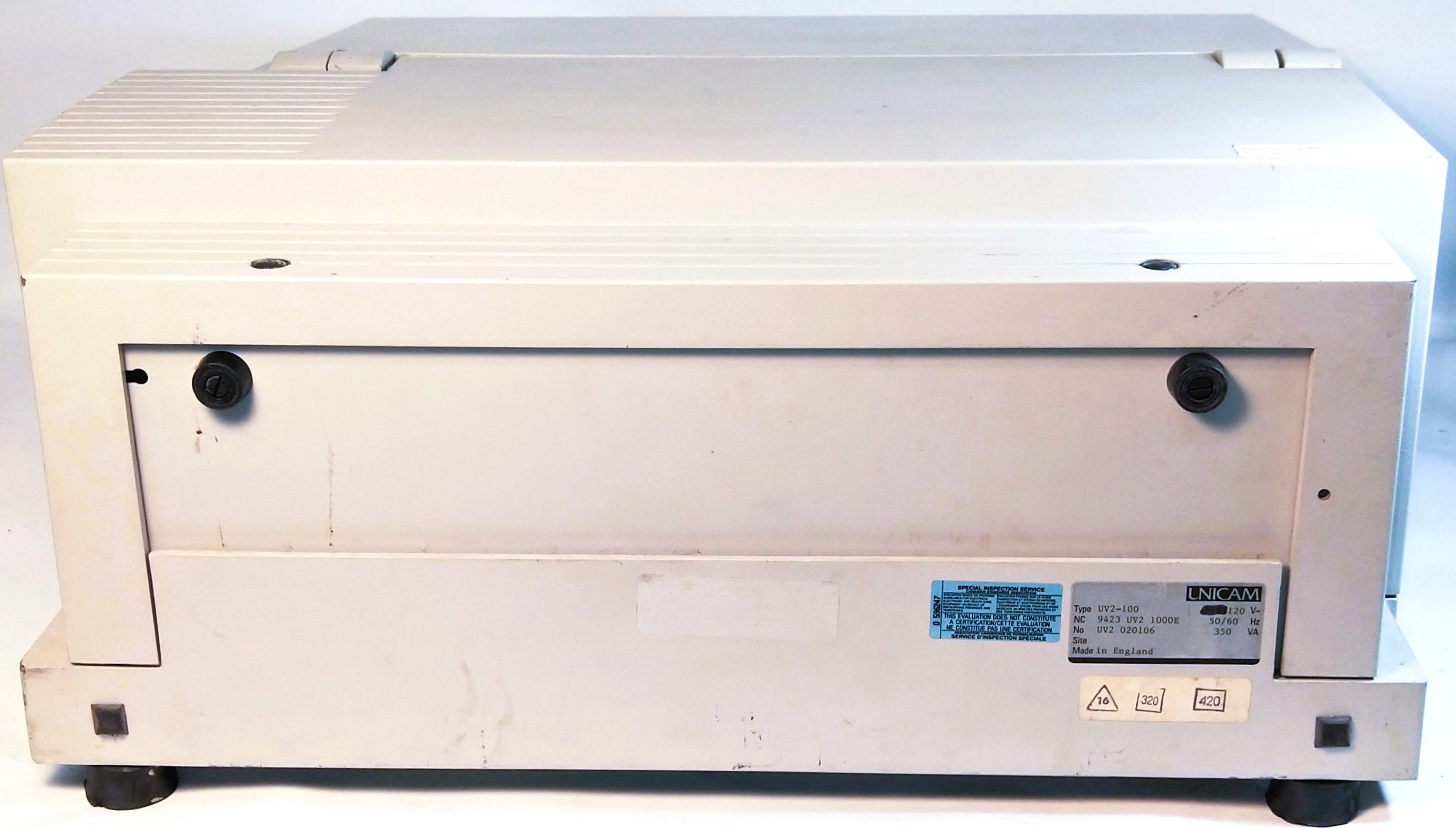 Used ATi Unicam UV2-100 UV-Visible Spectrophotometer (190 to 1100nm) - FOR PARTS