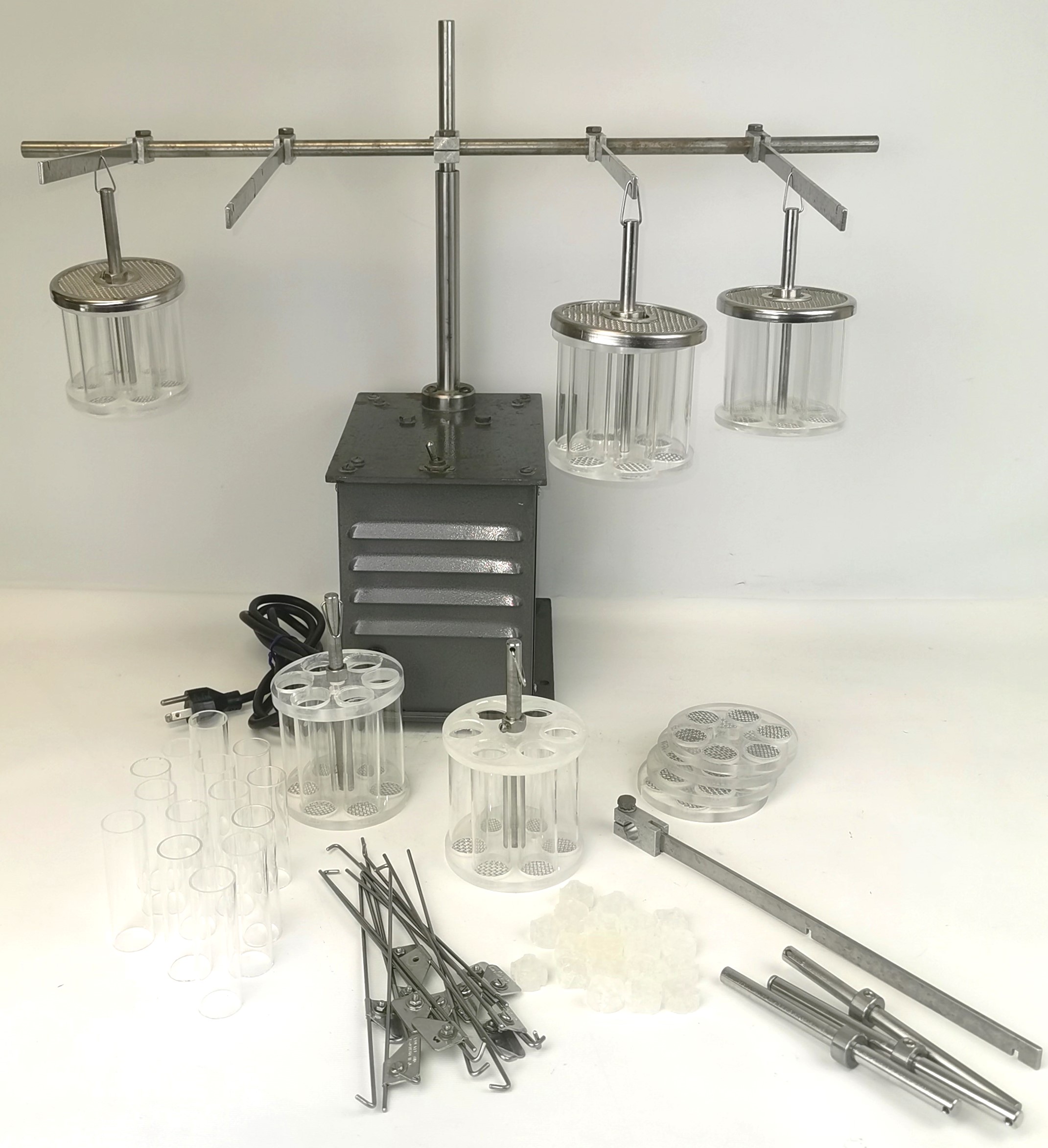 Used Vankel Vanderkamp 71C-104C-12 Tablet Disintegration Tester with Accessories