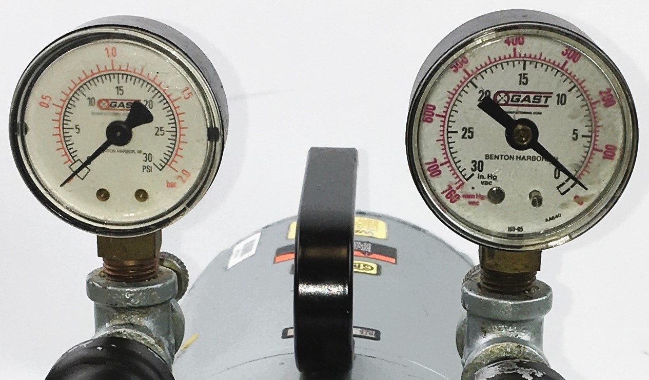 Used Gast 0323-G582EDX Rotary Vacuum Pump (5cfm)