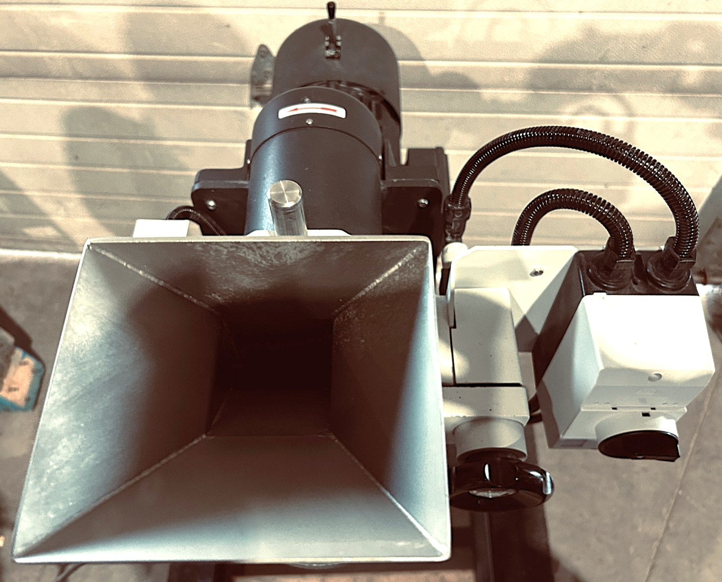 Used Retsch SR 300 Rotor Beater Mill