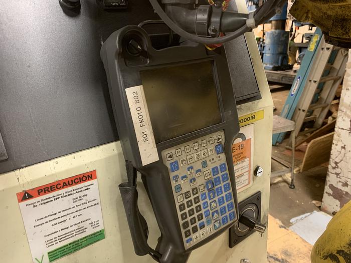 Used FANUC R2000iB/210F 210KG X 2655MM REACH 6 AXIS CNC ROBOT W/R30iA CONTROLS WITH ARO SERVO GUN