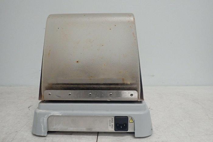 Used VWR 12620-942 Incubating Mini Shaker