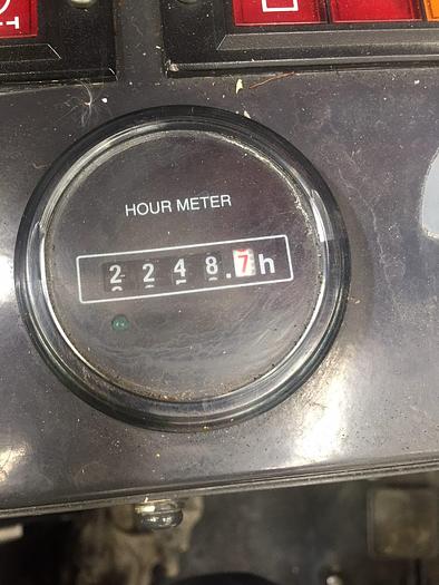 Used Sold – 10/18 – 2015 UNIC URW-1006 CDMER Mini Spider Crane