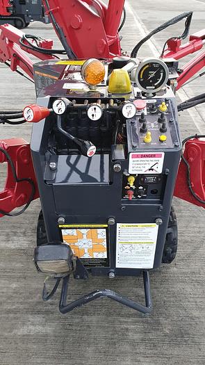 Used Sold - 08/20 - 2006 UNIC URW-094 CER Mini Spider Crane