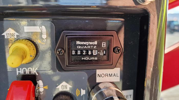 Used Sold - 02/23 - 2021 UNIC URW-295-3 CER Mini Spider Crane