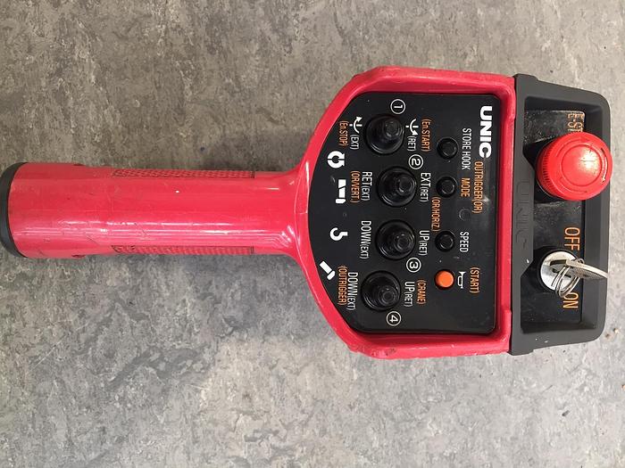 Used Sold – 10/19 – 2009 UNIC URW-376 CDMER Mini Spider Crane