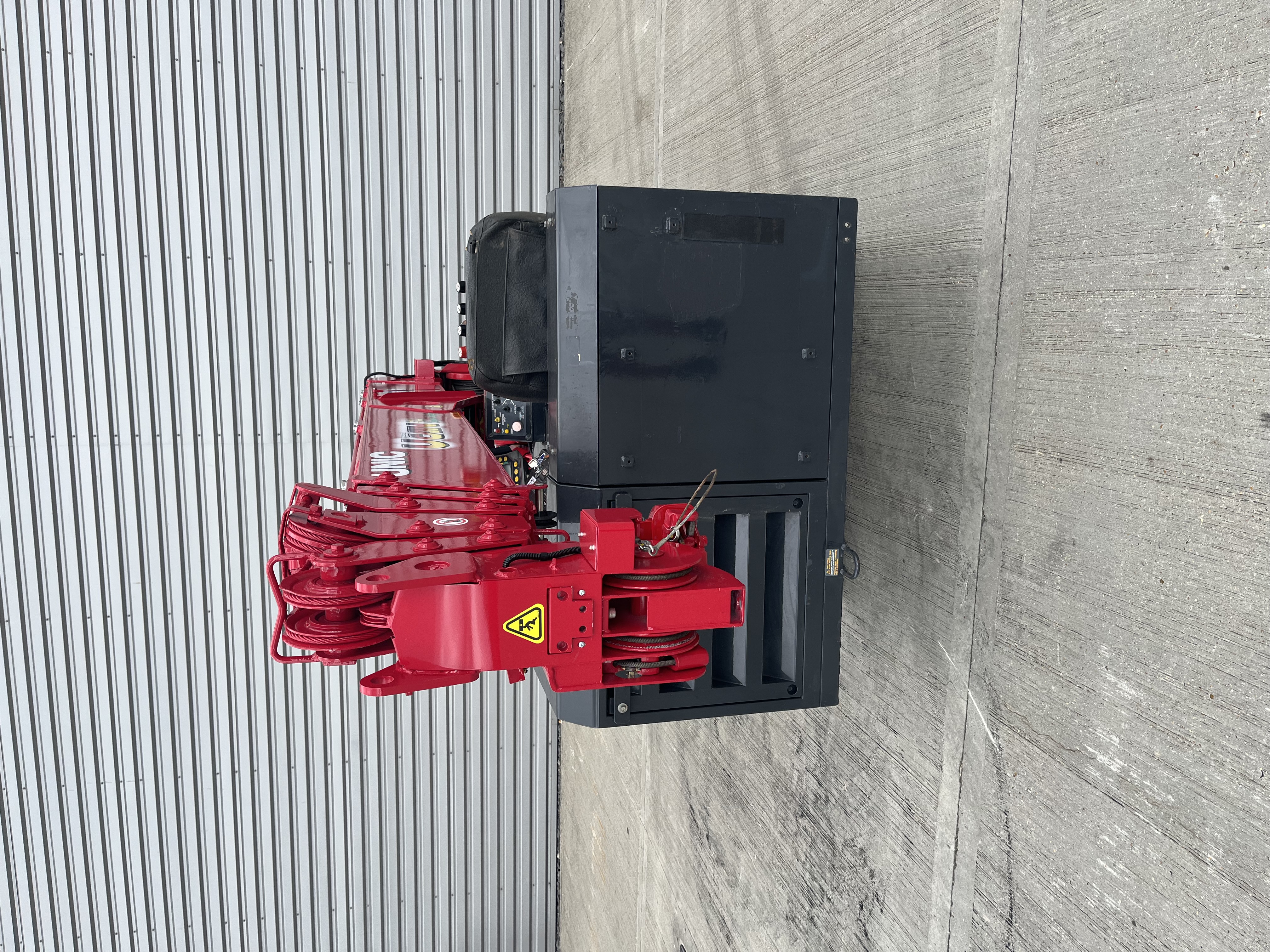 Used UNIC URW-376