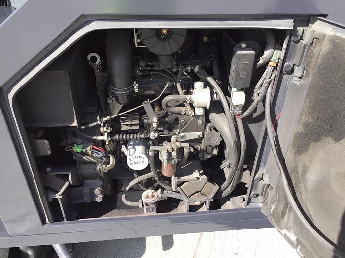 Used Sold – 10/19 – 2009 UNIC URW-376 CDMER Mini Spider Crane