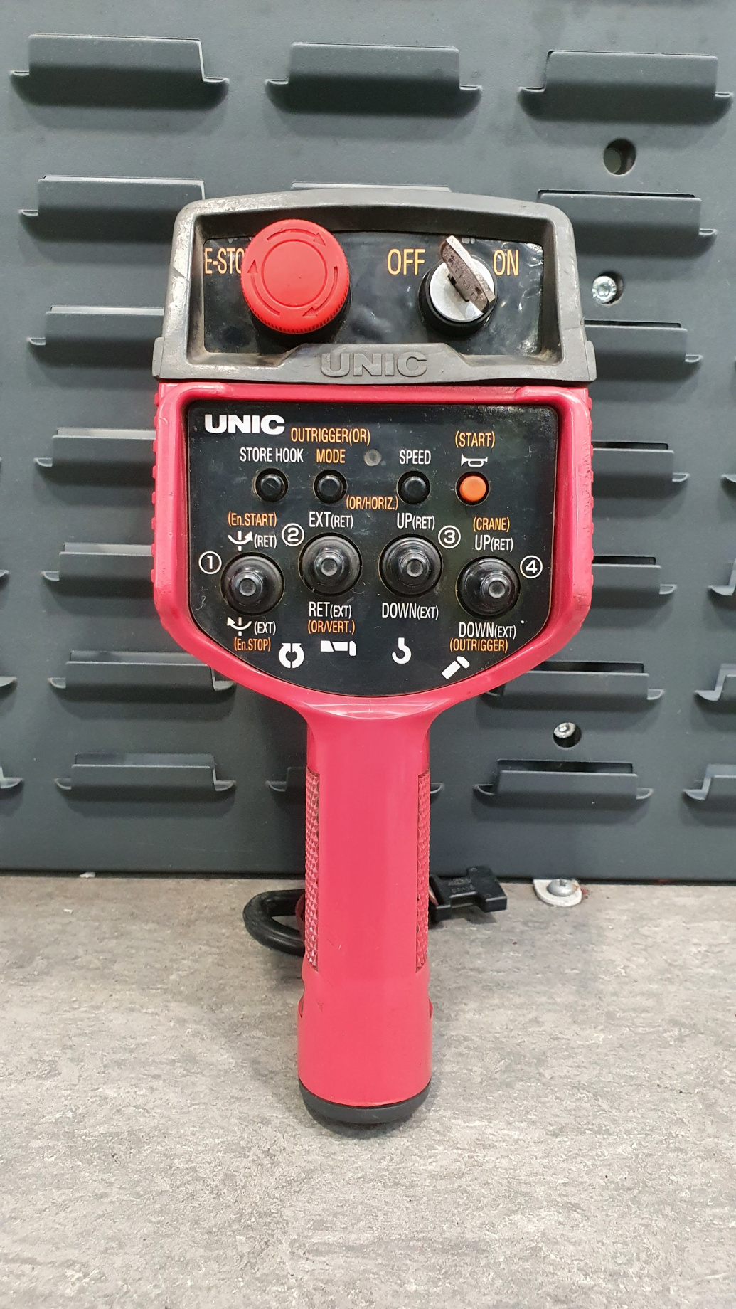 Used Sold - 11/21 - 2010 UNIC URW-706 CDMER Mini Spider Crane