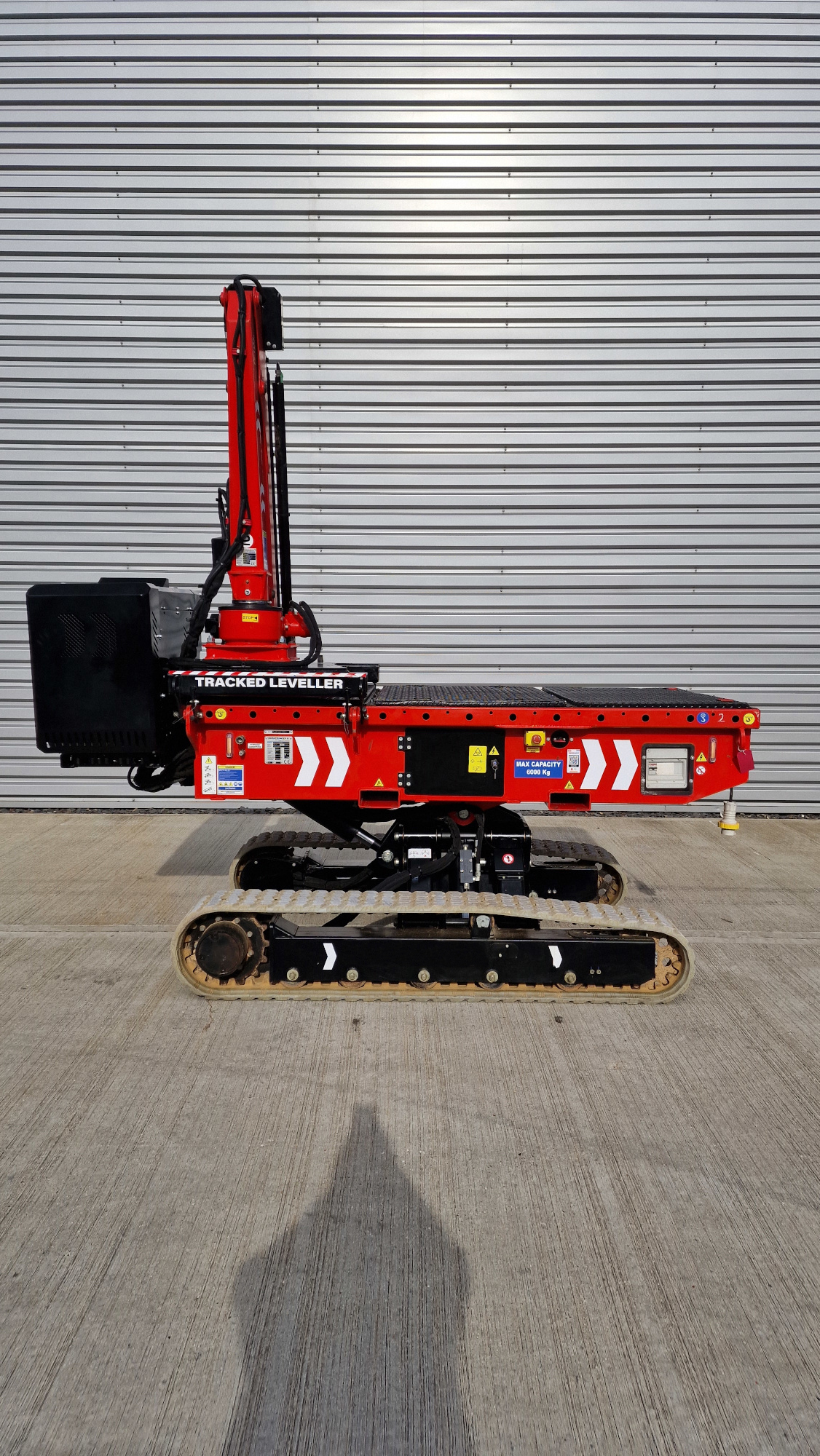 Used AlmaCrawler ML 6.0 Tracked Carrier With Crane