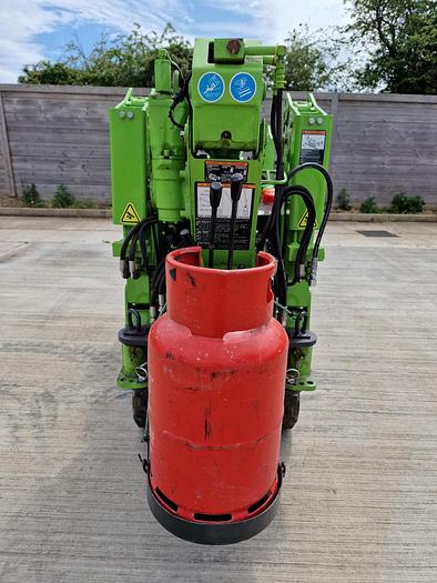 Used Sold - 05/22 - 2004 UNIC URW-094 CER Mini Spider Crane