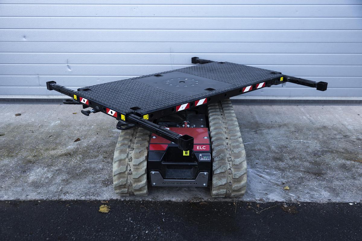 Used AlmaCrawler ML 3.0 FX Tracked Carrier