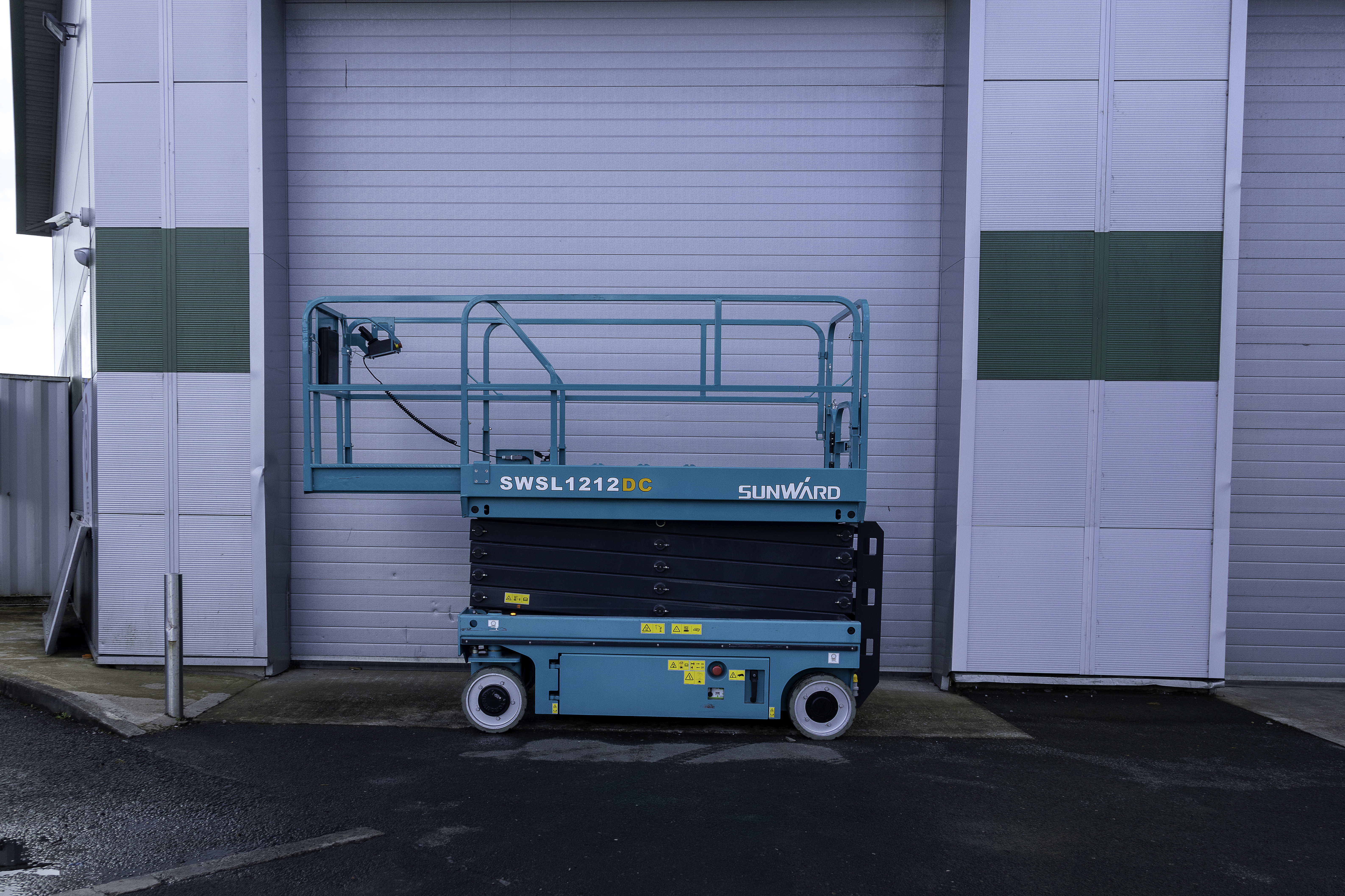 Used 2021 Sunward SWSL1212DC Scissor Lift