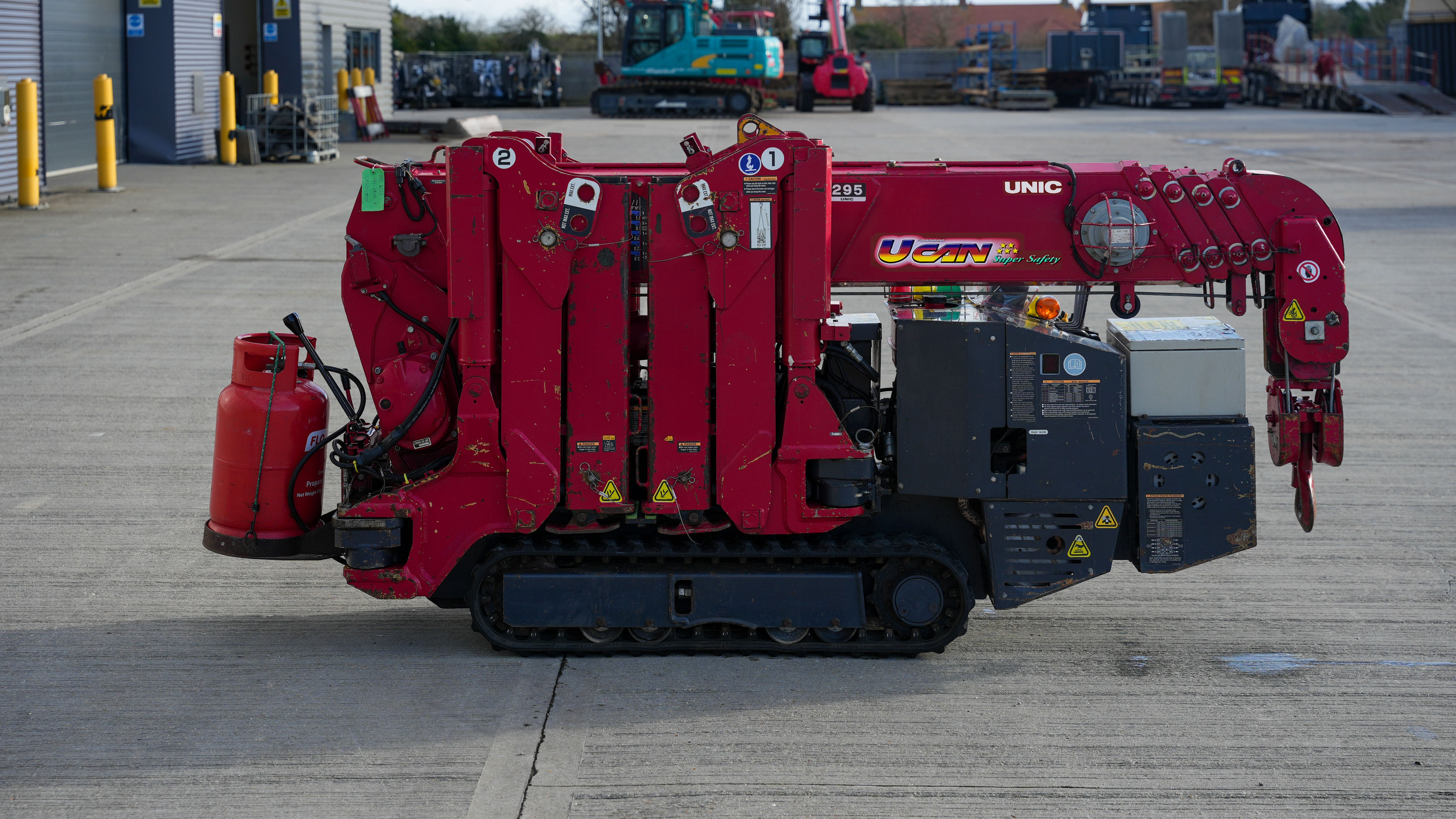 Used UNIC URW-295 CMER