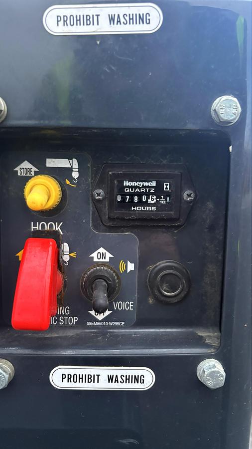 Used 2022 UNIC URW-295 CDER