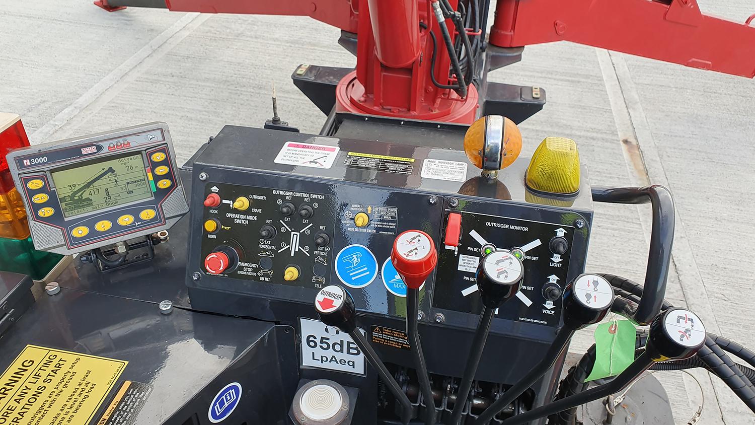 Used Sold - 06/21 - 2008 UNIC URW-506 CDER Mini Spider Crane