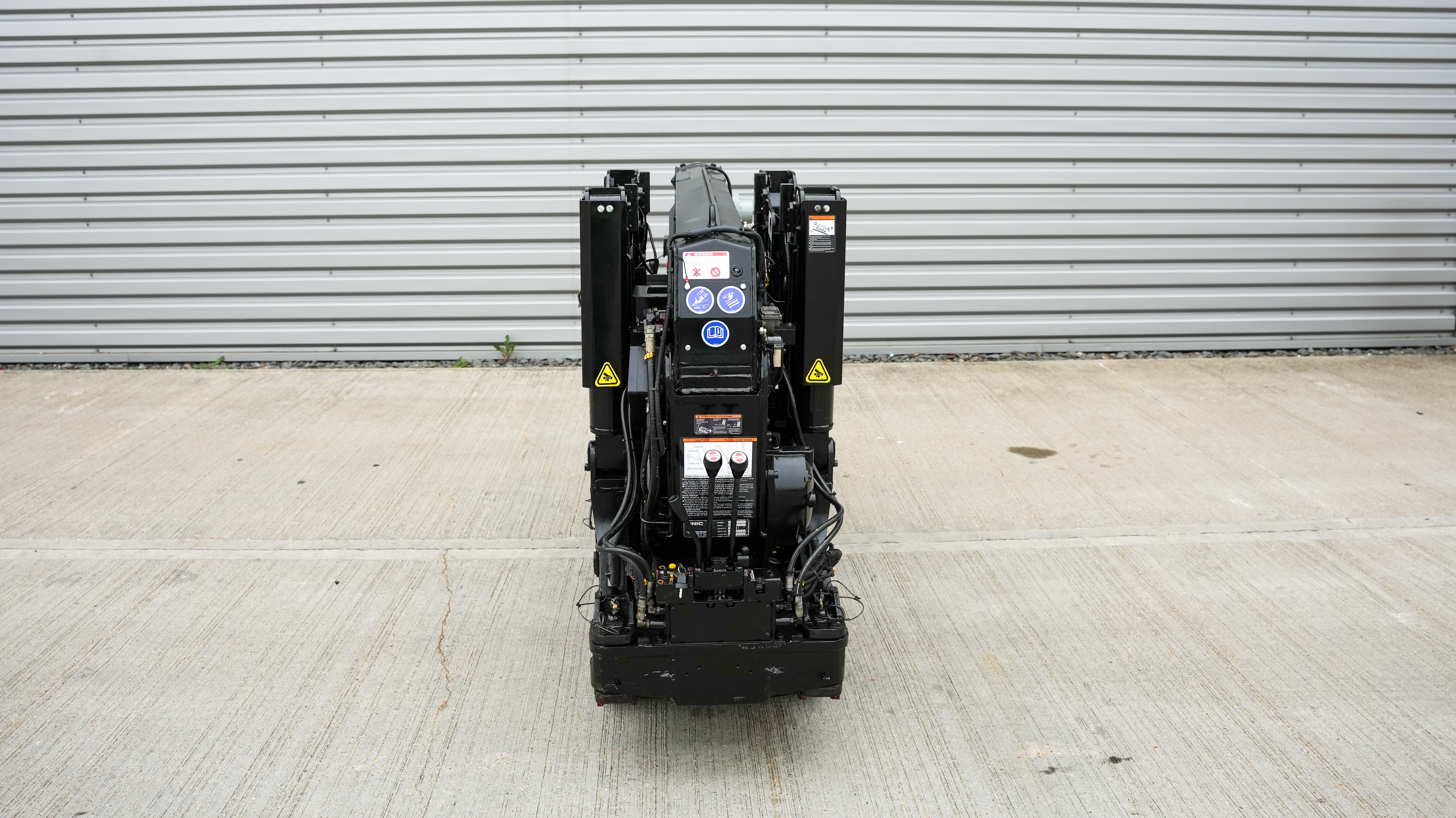 Used UNIC URW-295 CER