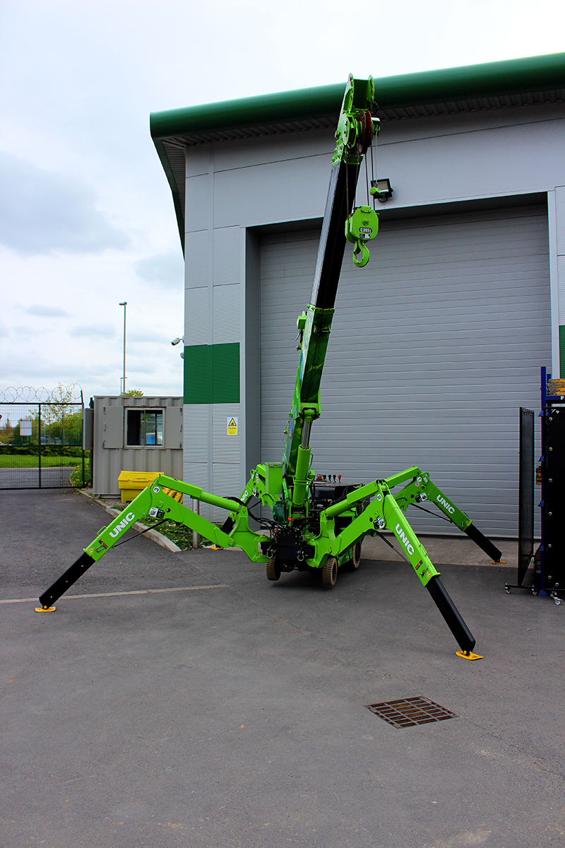 Used Sold - 05/21 - 2013 UNIC URW-095-WBE Mini Spider Crane